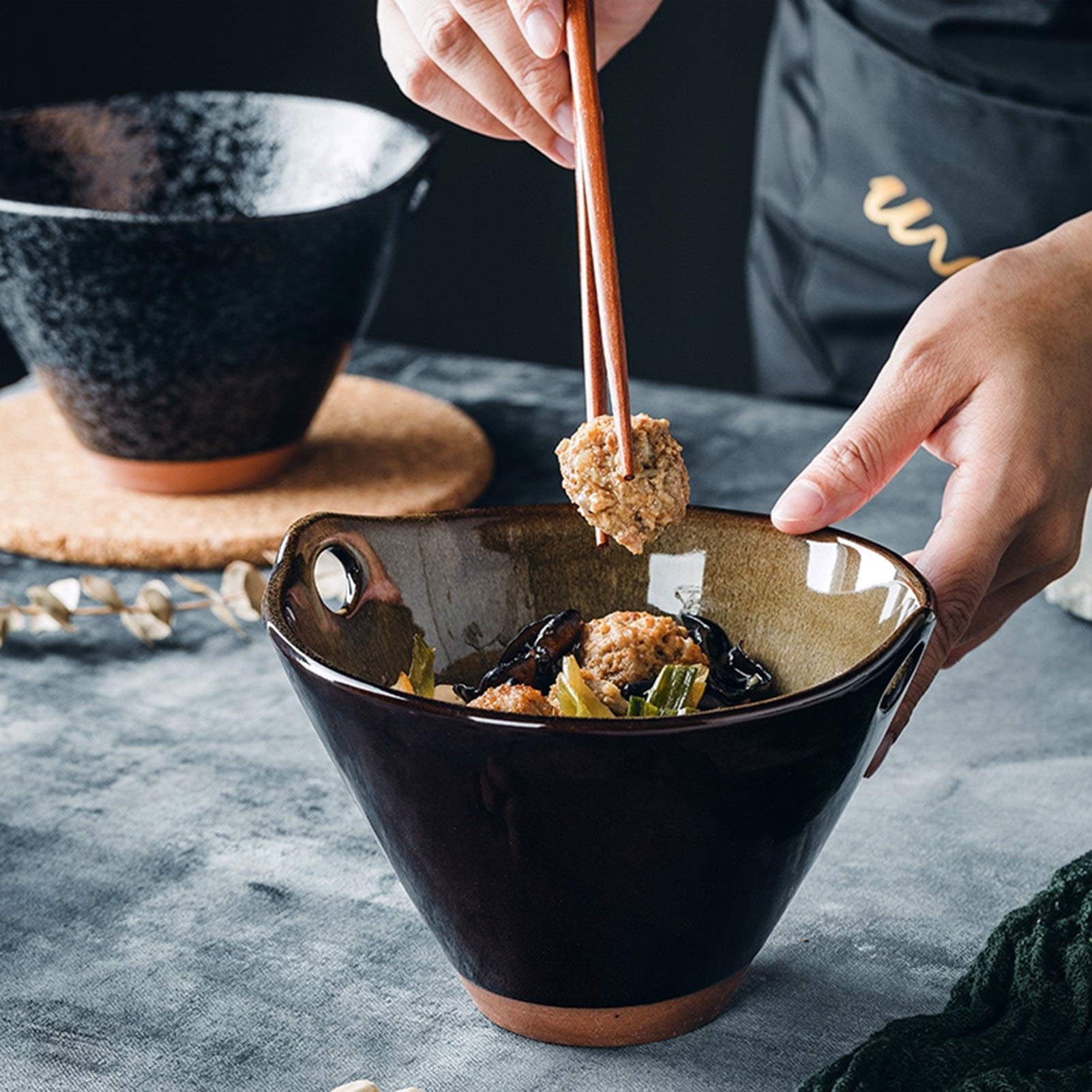 Premium Japanese Ceramic Soup Bowl - Deep Noodle Bowl for Ramen, Udon & Soba | Microwave & Dishwasher Safe | Includes 2 Pairs Chopsticks | Perfect for Asian Cuisine, Fruit Salads & Breakfast Cereals | Ideal for Home Dining, Restaurants & Gifts