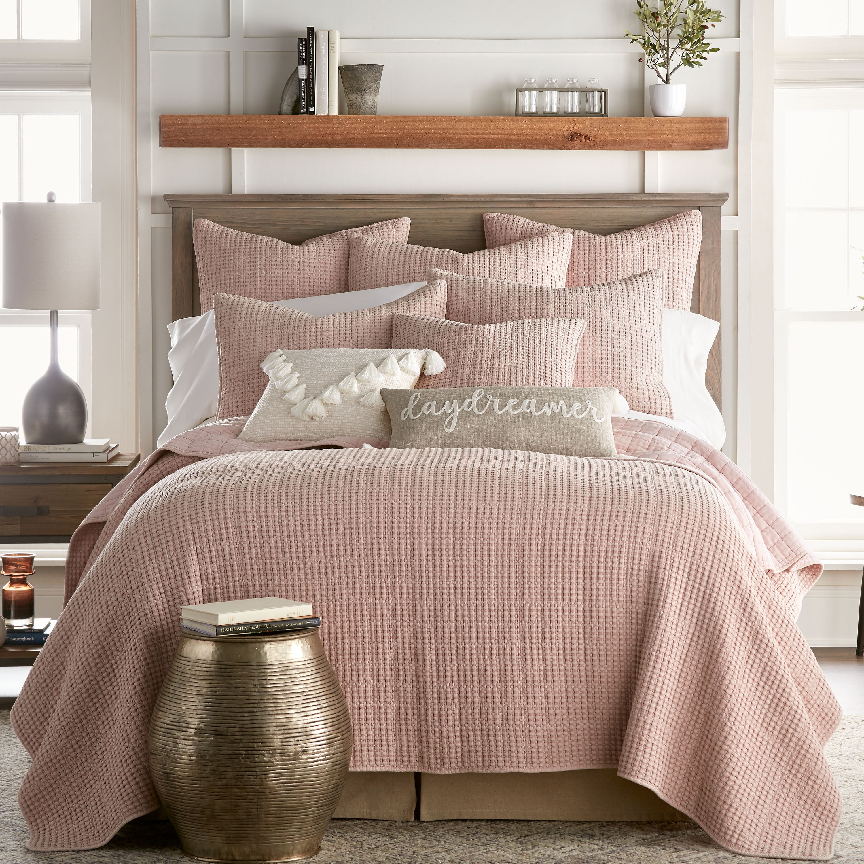 Luxury Mills Waffle Quilt Set - Ultra Soft Bedding Collection for Queen/King Size Beds - Perfect for Cozy Bedrooms, Guest Rooms & Hotel Stays