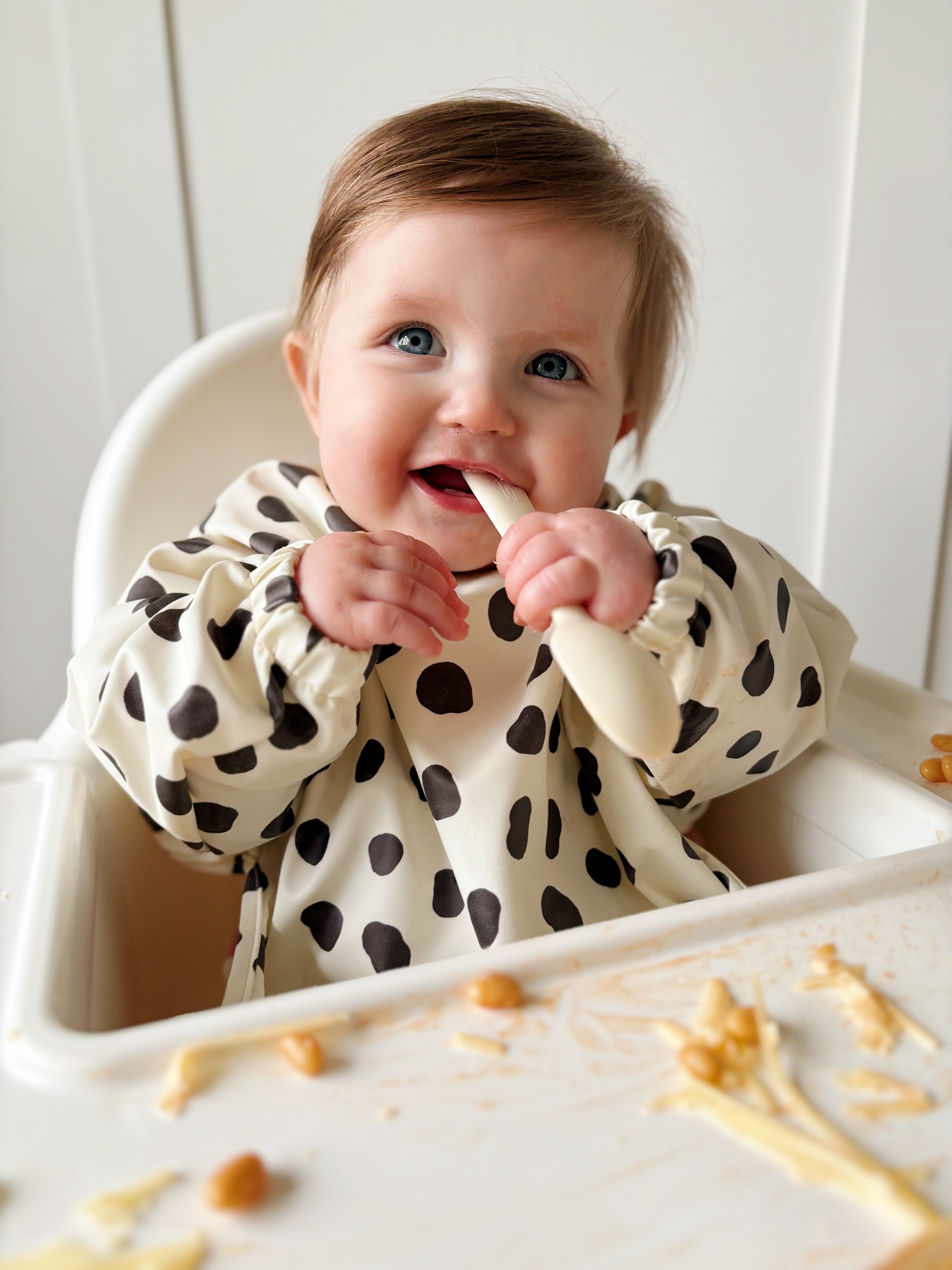 Spotty Print Long Sleeved Baby Bib - Soft & Absorbent for Messy Meals, Feeding Time & Playtime