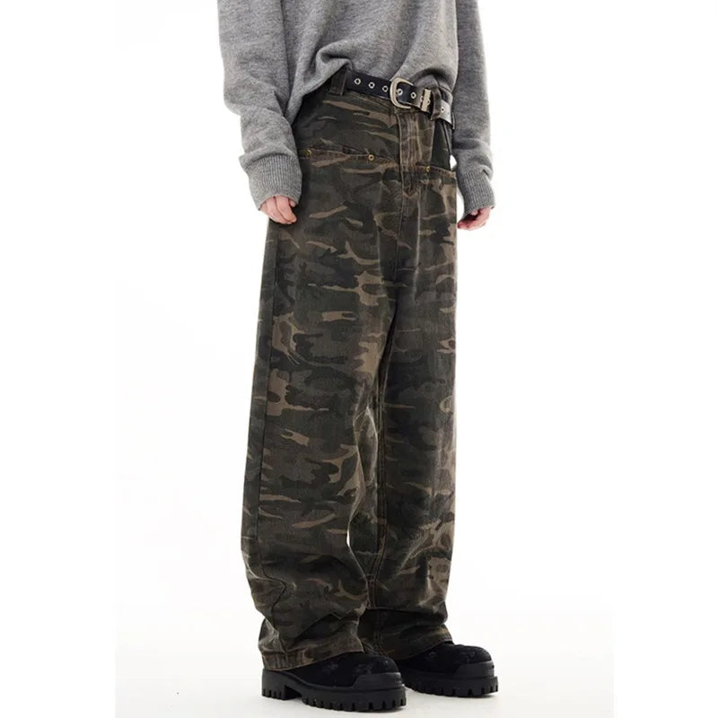 Vintage American Style Men's Camouflage Cargo Jeans - Straight Leg Wide Fit Denim Pants for Casual Wear | Spring 2024 Collection | Outdoor, Streetwear & Everyday Fashion