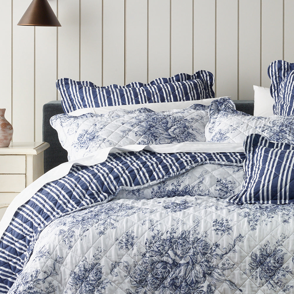 Amorette Blue Bedspread Set - Queen Size Luxury Bedding for Comfort & Style | Perfect for Master Bedroom, Guest Room & Hotel Decor