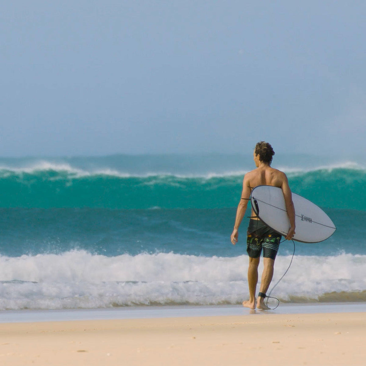 JS Industries El Baron 6'8 HYFI 3 Surfboard with Futures 5 Fin Setup - Perfect for High-Performance Surfing in Big Waves