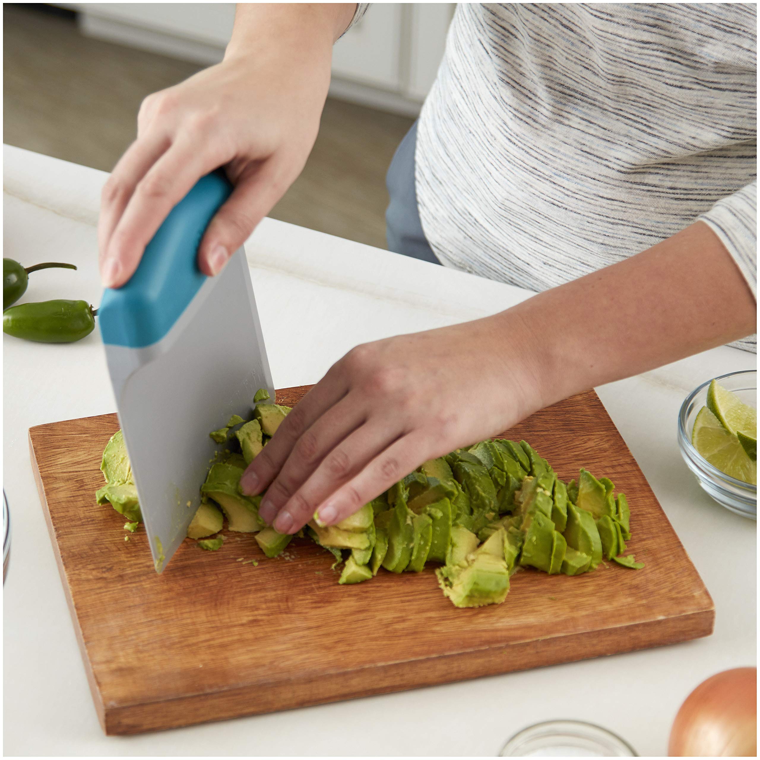 Wilton Versa-Tools Scoop and Chop Baker's Blade - Multi-Purpose Stainless Steel Kitchen Tool for Baking, Cooking, and Food Prep | Perfect for Measuring, Mixing, and Cutting Dough, Butter, and Ingredients