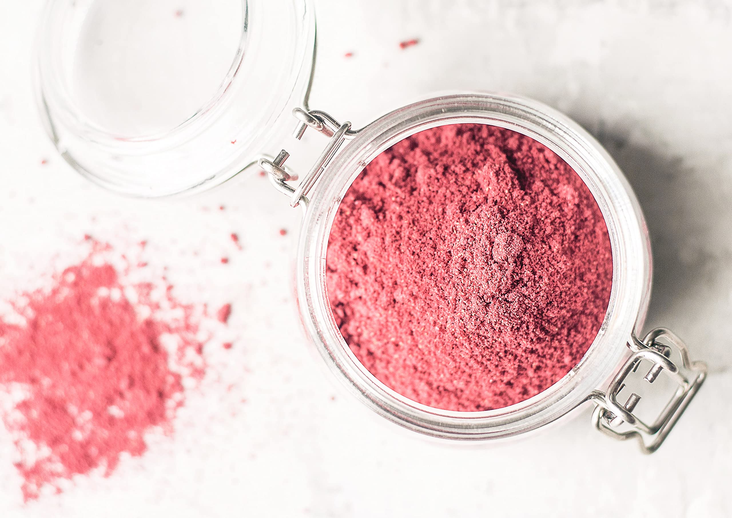 Organic Strawberry Powder 5 lbs - Freeze-Dried, Non-GMO, 100% Pure, Vegan, No Additives - Rich in Vitamin C & Fiber - Perfect for Smoothies, Baking, Yogurt Toppings, Protein Shakes & Healthy Snacks