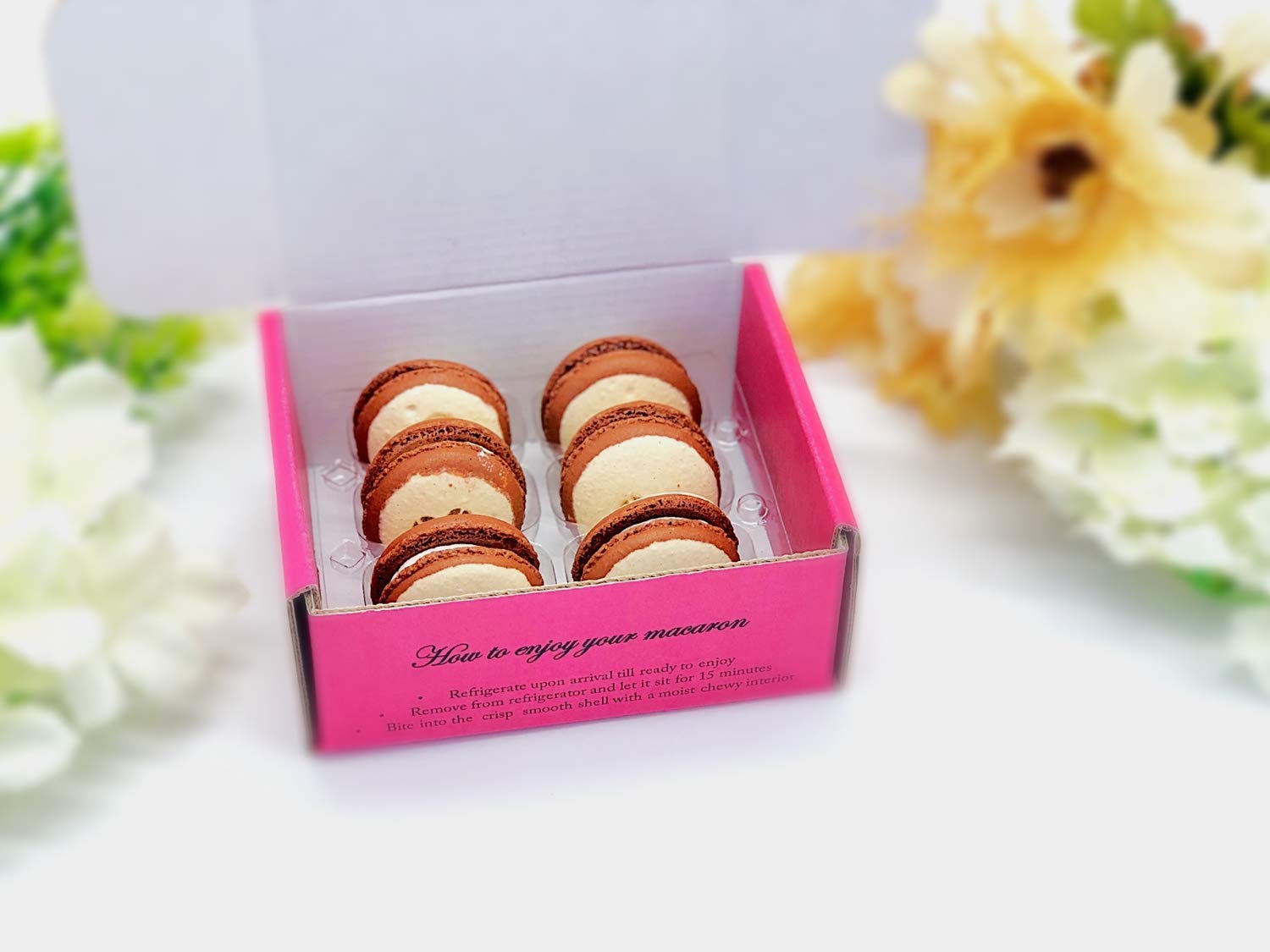 6 Pack Gluten Free French Vanilla Latte Macarons - Delicious Almond Flour Cookies for Gifts, Parties & Coffee Time