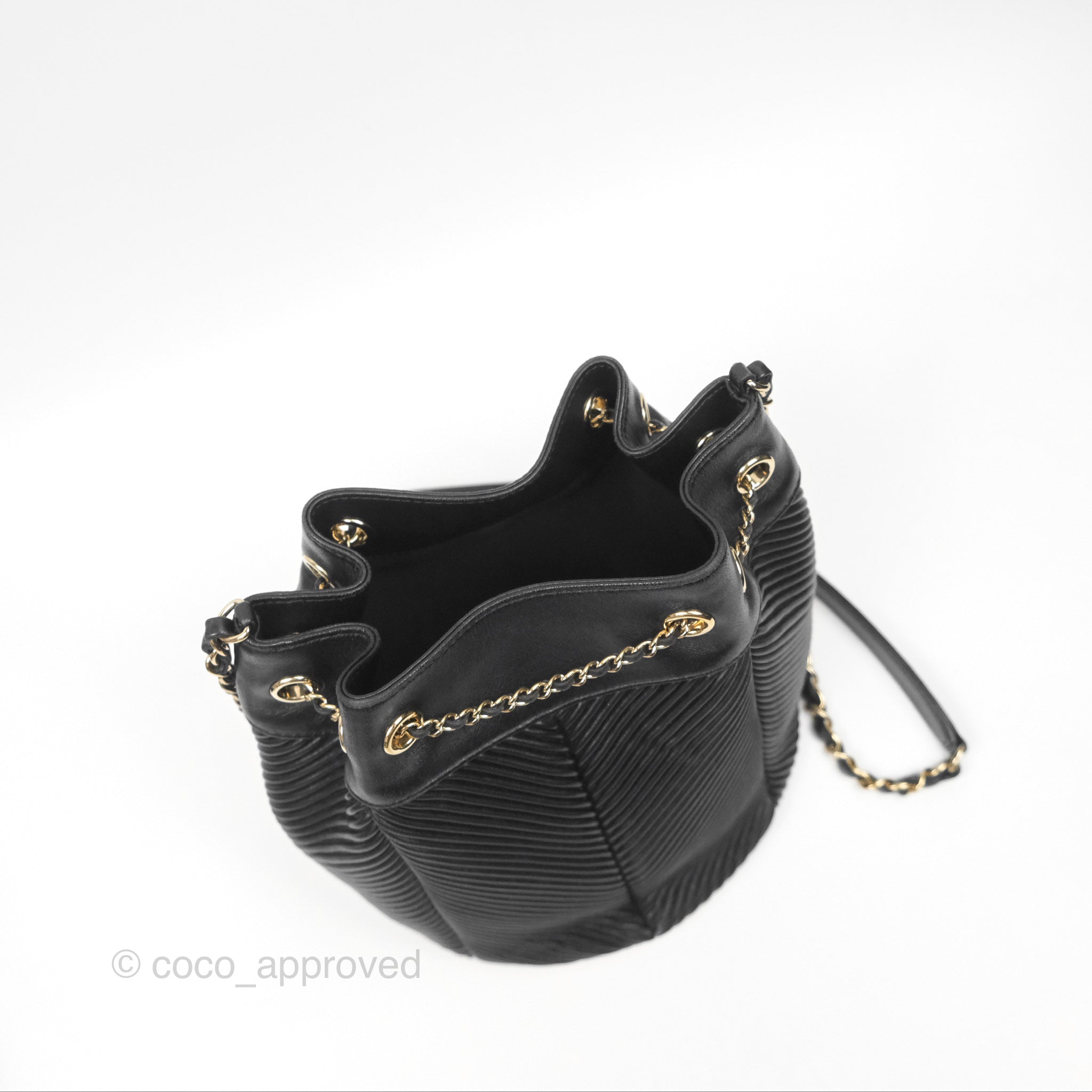Chanel CC Chain Drawstring Bucket Bag Chevron Black Lambskin Gold Hardware - Luxury Crossbody Shoulder Bag for Women, Perfect for Parties, Date Nights & Special Occasions
