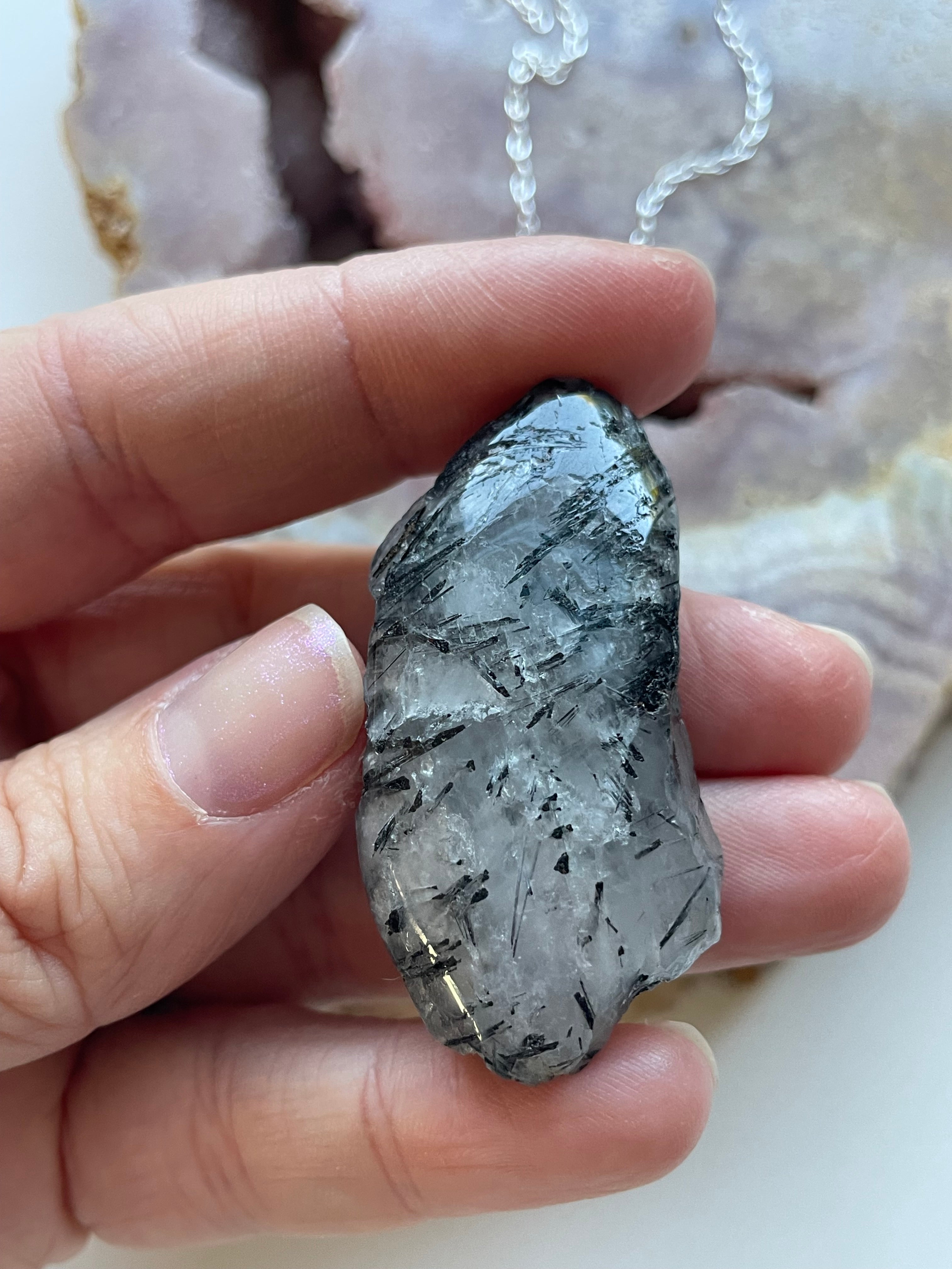 Natural Black Tourmaline Necklace for Women - Chunky Gemstone Pendant for Protection & Healing - Perfect for Spiritual Healing, Energy Cleansing & Fashion Jewelry