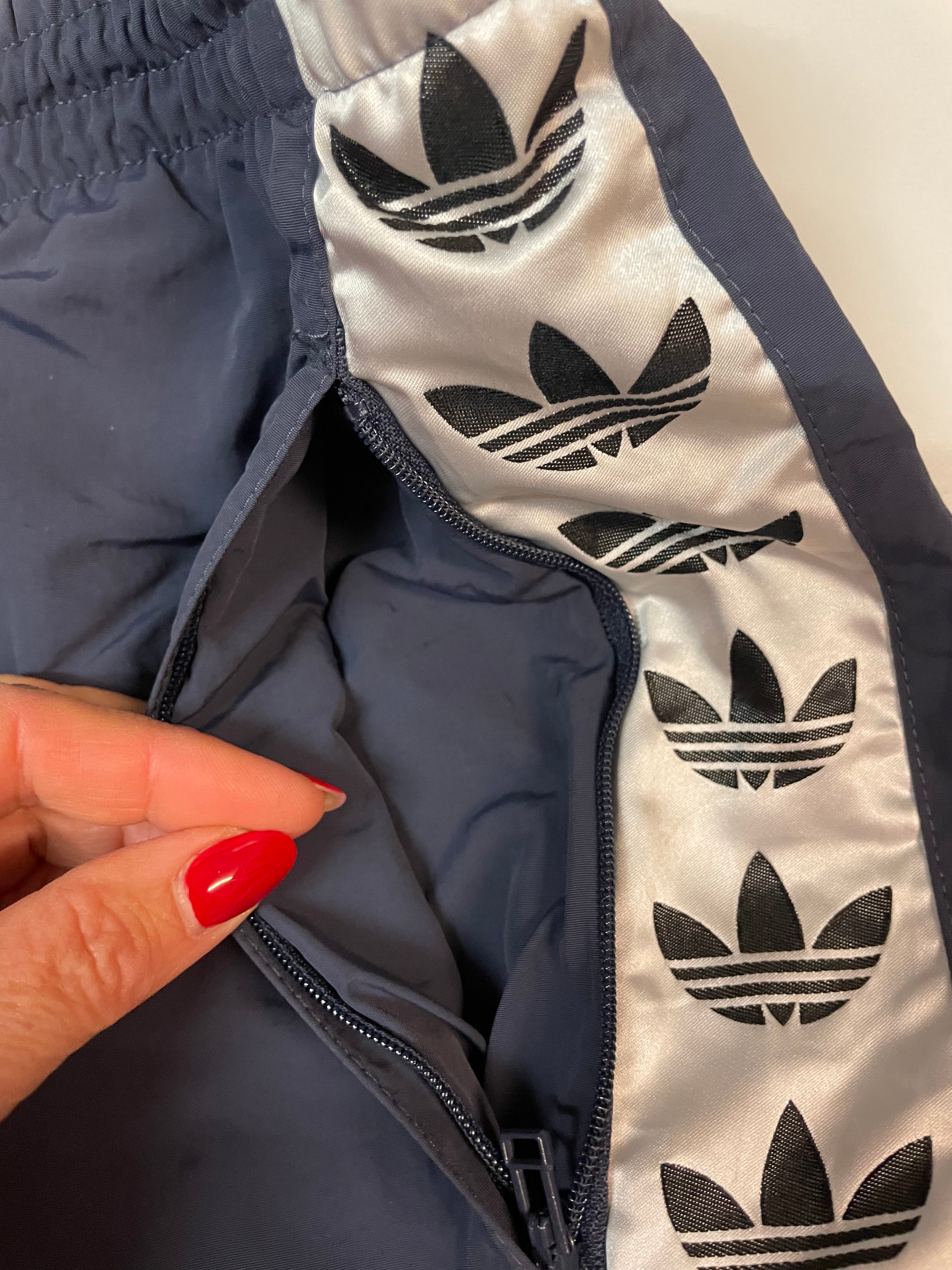 Adidas Vintage Trackpants Baggy XS 1926 Retro Joggers - Men's & Women's Casual Athletic Pants for Streetwear, Lounge & Workout