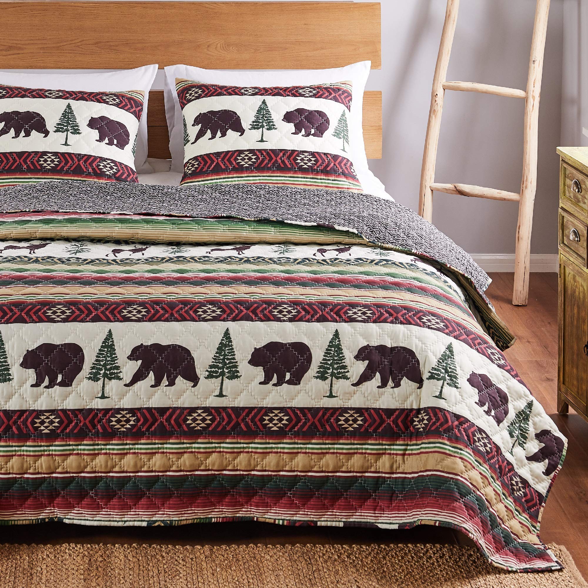 Yosemite National Park Campfire Themed 3-Piece Quilt and Pillow Sham Set - King/California King Size - Cozy Bedding for Cabin Retreats & Outdoor Enthusiasts