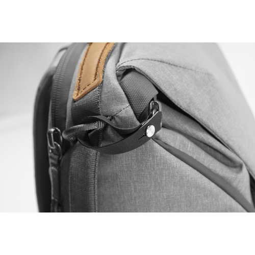 Peak Design Everyday Backpack 20L V2 - Waterproof Camera Backpack for Photographers & Travel, Durable Ash Gray Laptop Bag with Customizable Storage - Perfect for Commuting, Hiking & Urban Exploration