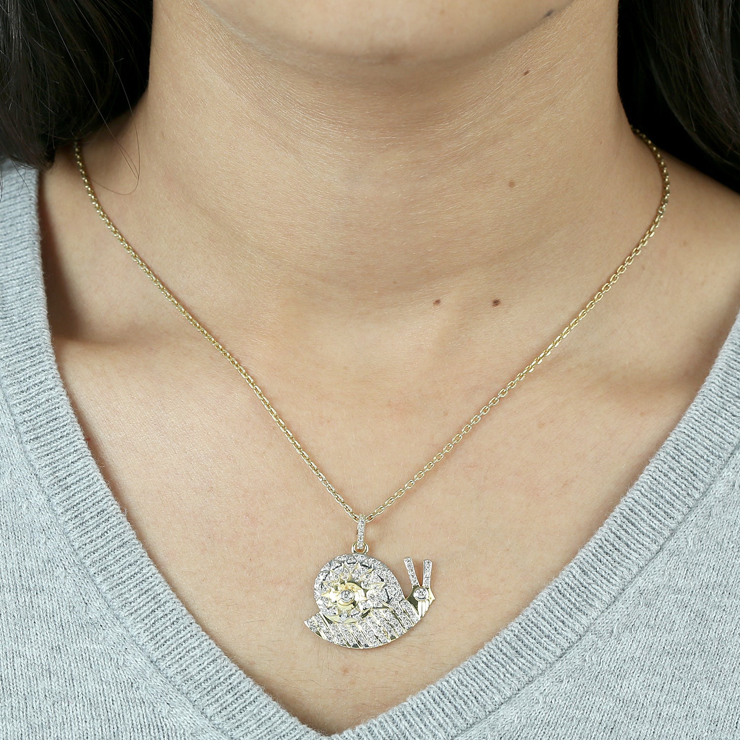 14K Yellow Gold Pave Natural Diamond Snail Shape Pendant Necklace - Elegant Jewelry Gift for Women, Birthday, Anniversary & Valentine's Day - Perfect for Everyday Wear & Special Occasions