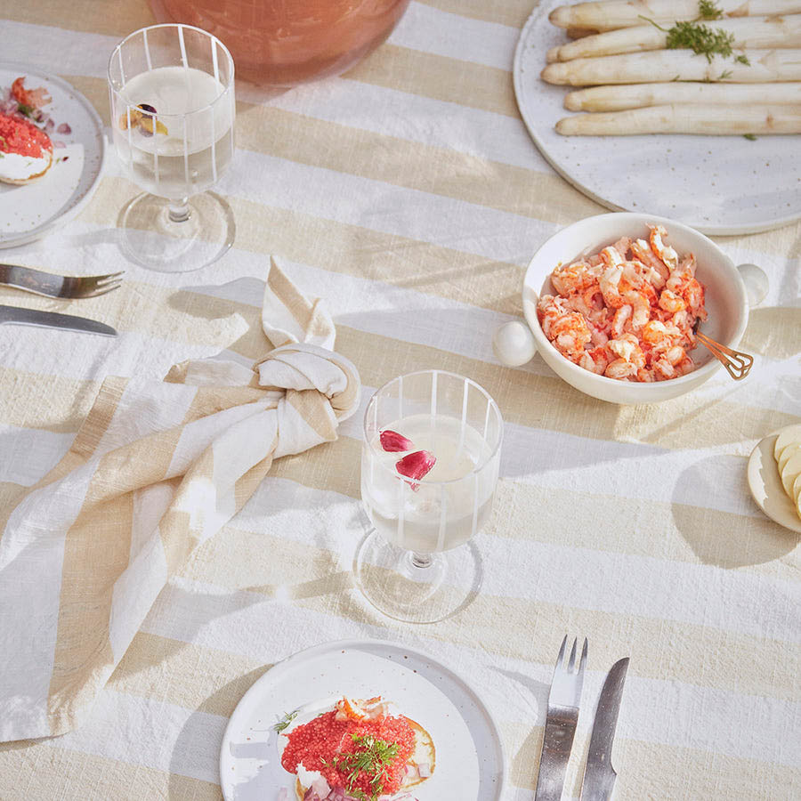 OYOY Striped Tablecloth 200x140 cm Vanilla - Waterproof & Washable Dining Table Cover for Kitchen, Party, Picnic & Outdoor Events