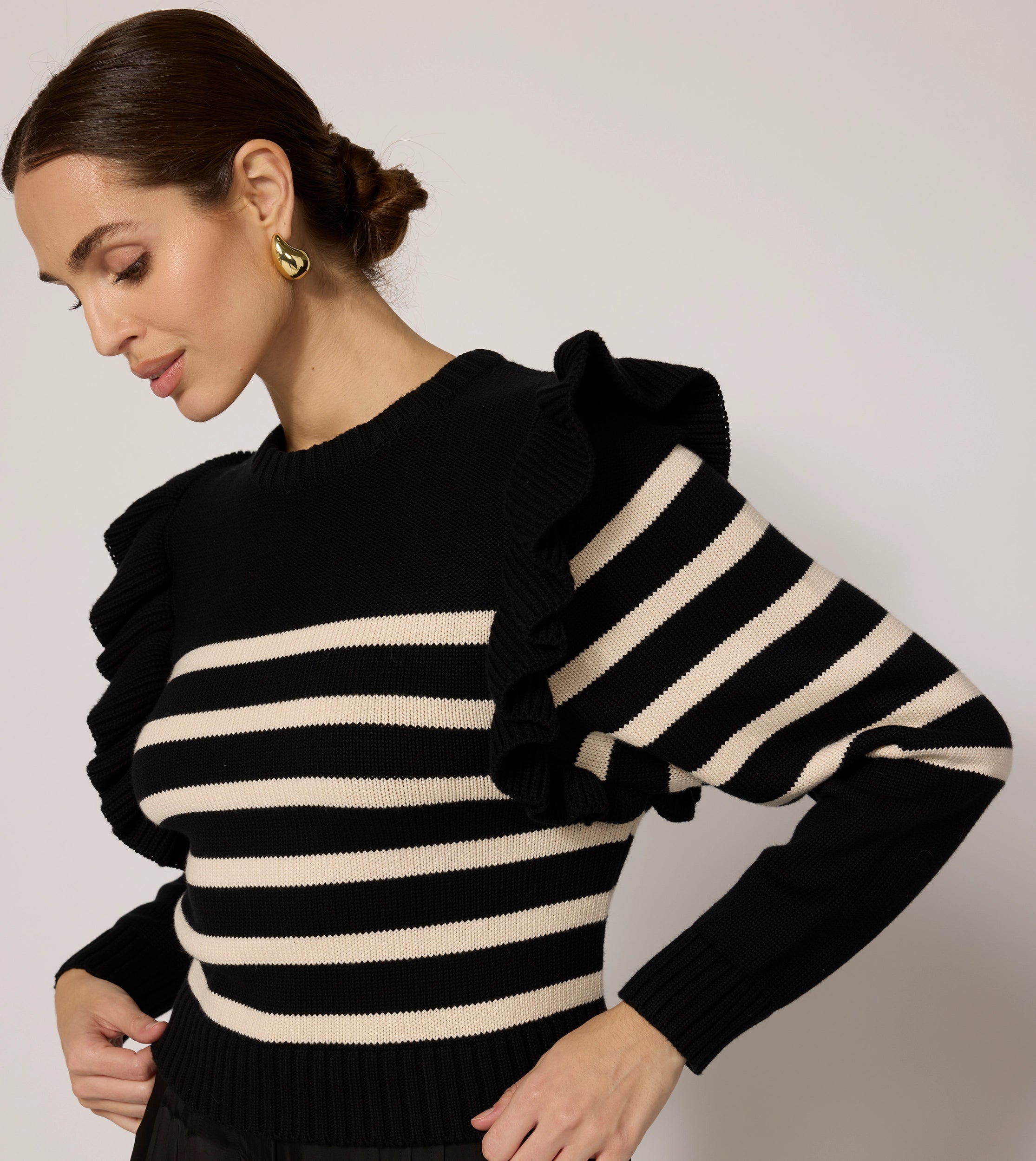 Blair Cropped Sweater for Women - Soft Knit Pullover in Black/Ivory - Perfect for Casual Outfits, Date Nights & Fall Layering