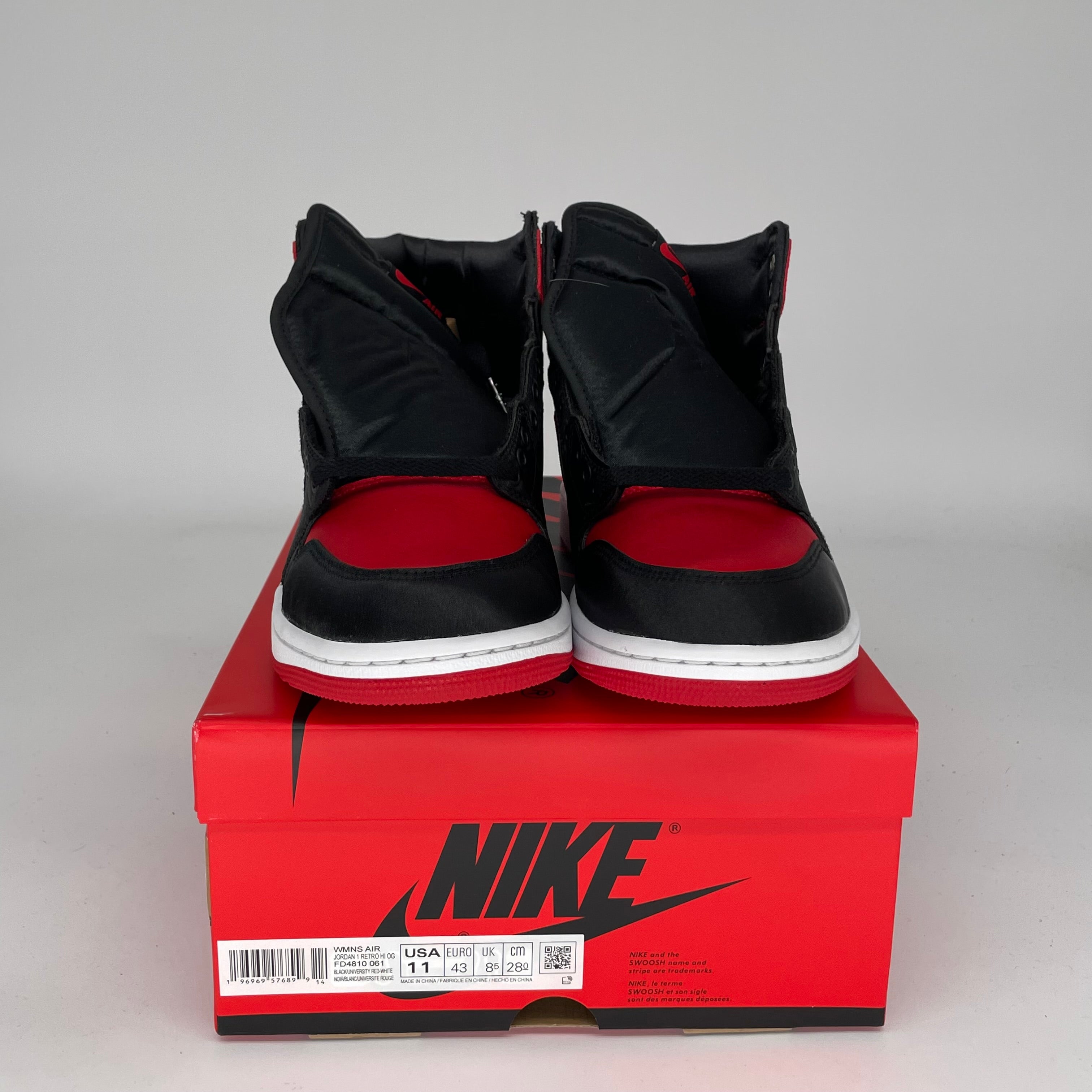 Original Title: AIR JORDAN 1 SATIN BRED W SIZE 9.5/11W FD4810 061   Optimized Title: **Air Jordan 1 Satin Bred Women's Sneakers - Size 9.5/11W (FD4810-061) - Stylish & Comfortable for Casual Wear, Gym, and Street Fashion**