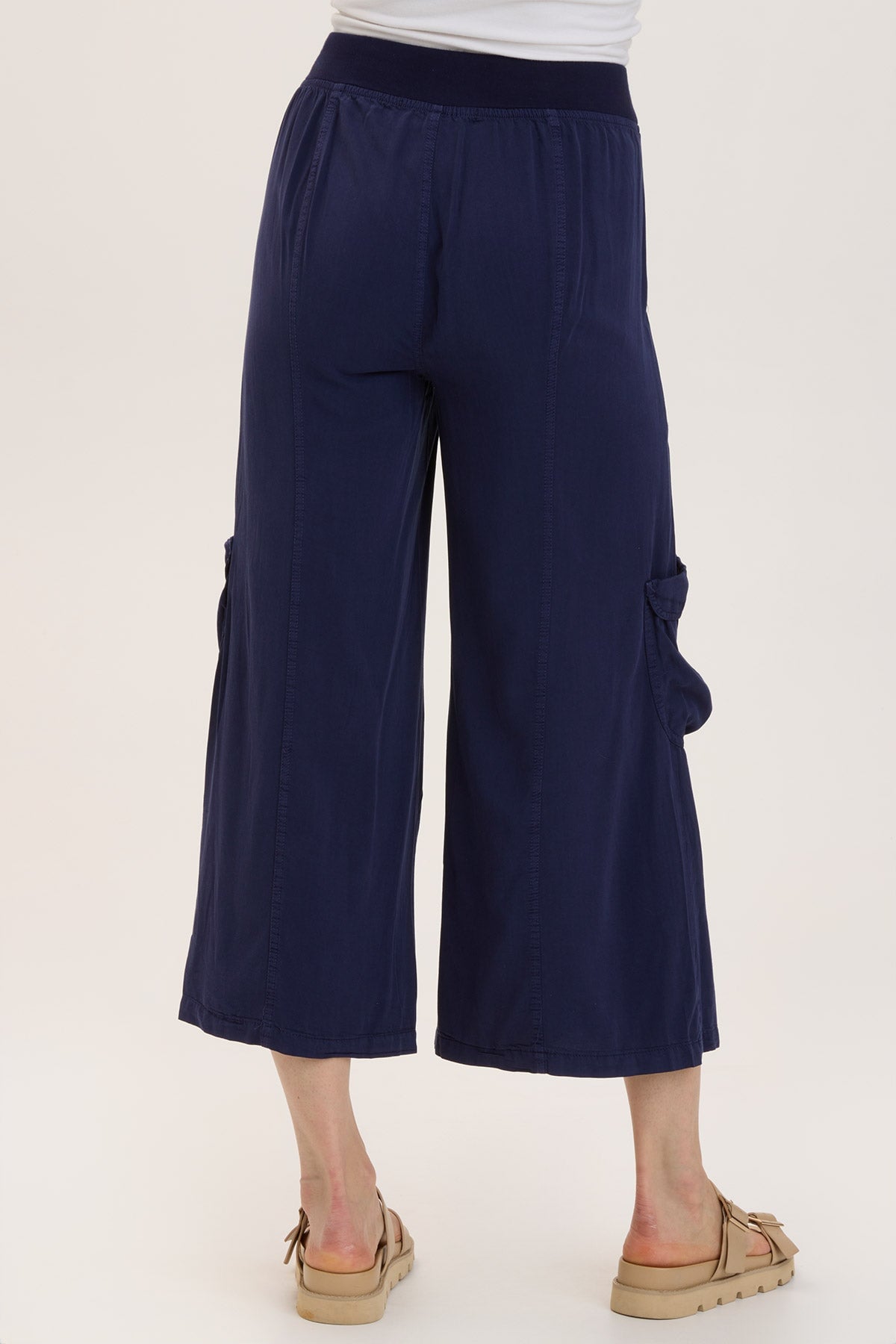 Stylish Twill Faulkner Crop Top for Women - Trendy Casual & Work Wear - Perfect for Office, Outings & Everyday Fashion