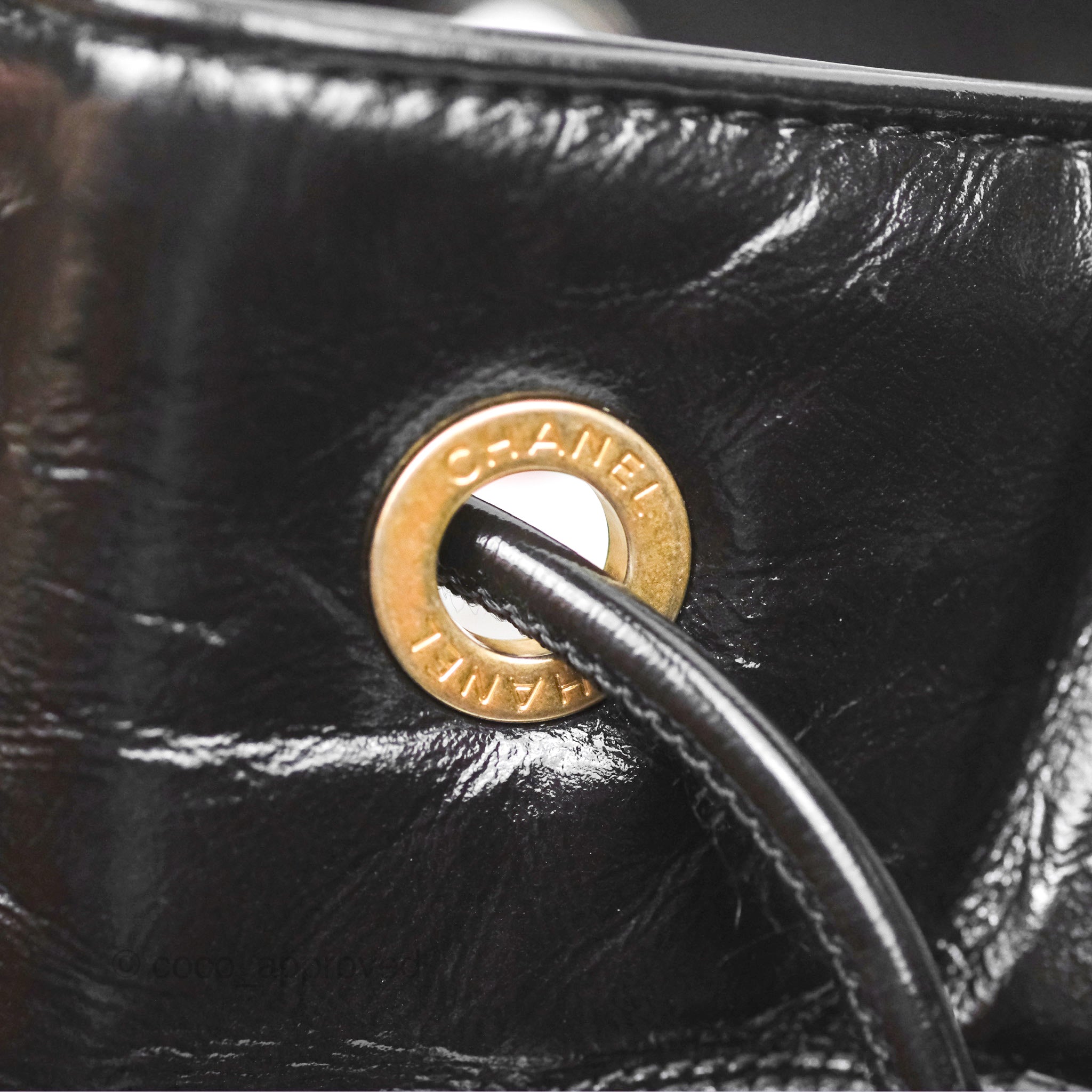 Chanel CC Drawstring Bucket Bag in Black Shiny Aged Calfskin Leather - Luxury Crossbody Purse for Women, Perfect for Date Night & Travel Accessories