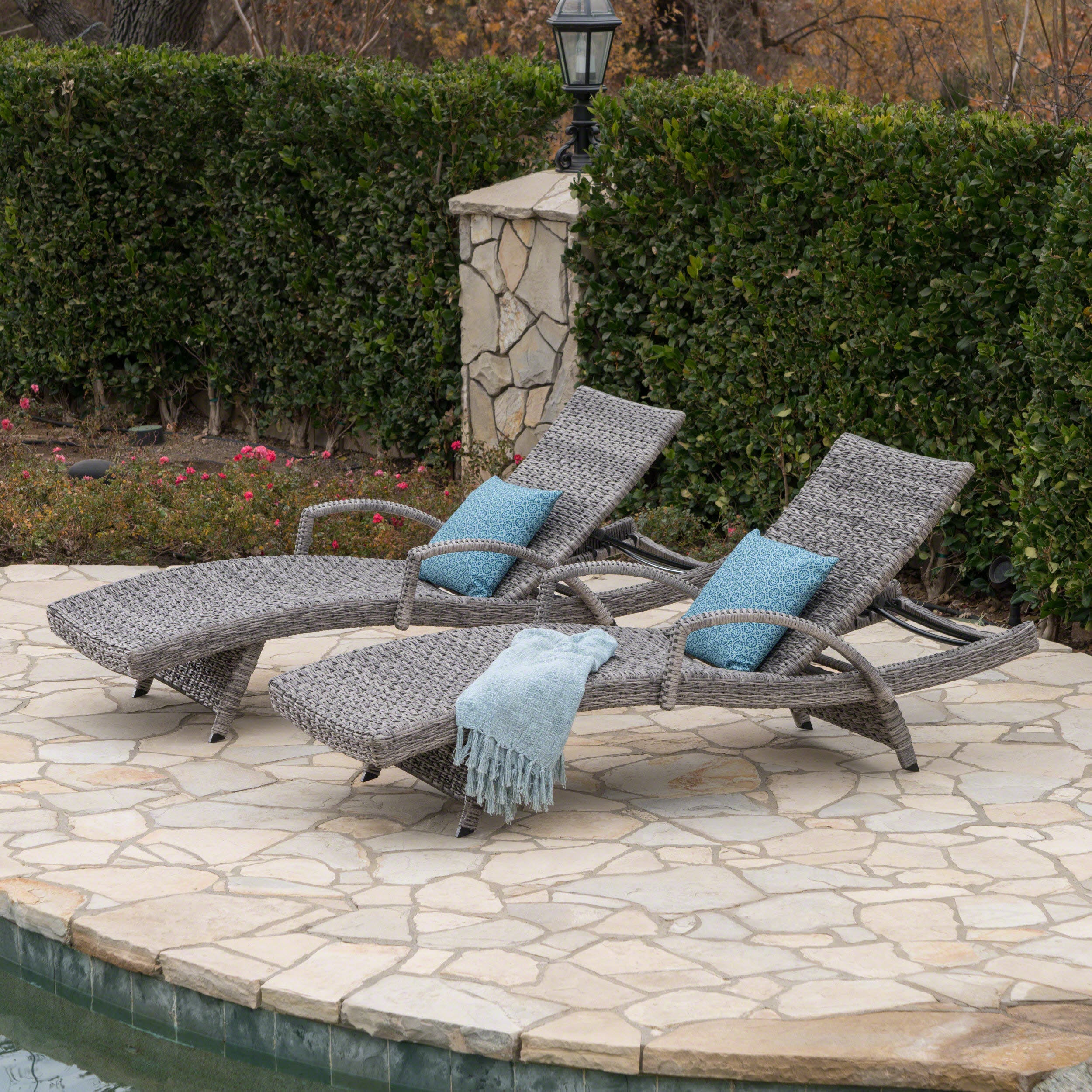 CRETE WICKER CHAISE LOUNGE - Outdoor Patio Furniture with Cushion - Perfect for Poolside, Garden, and Backyard Relaxation