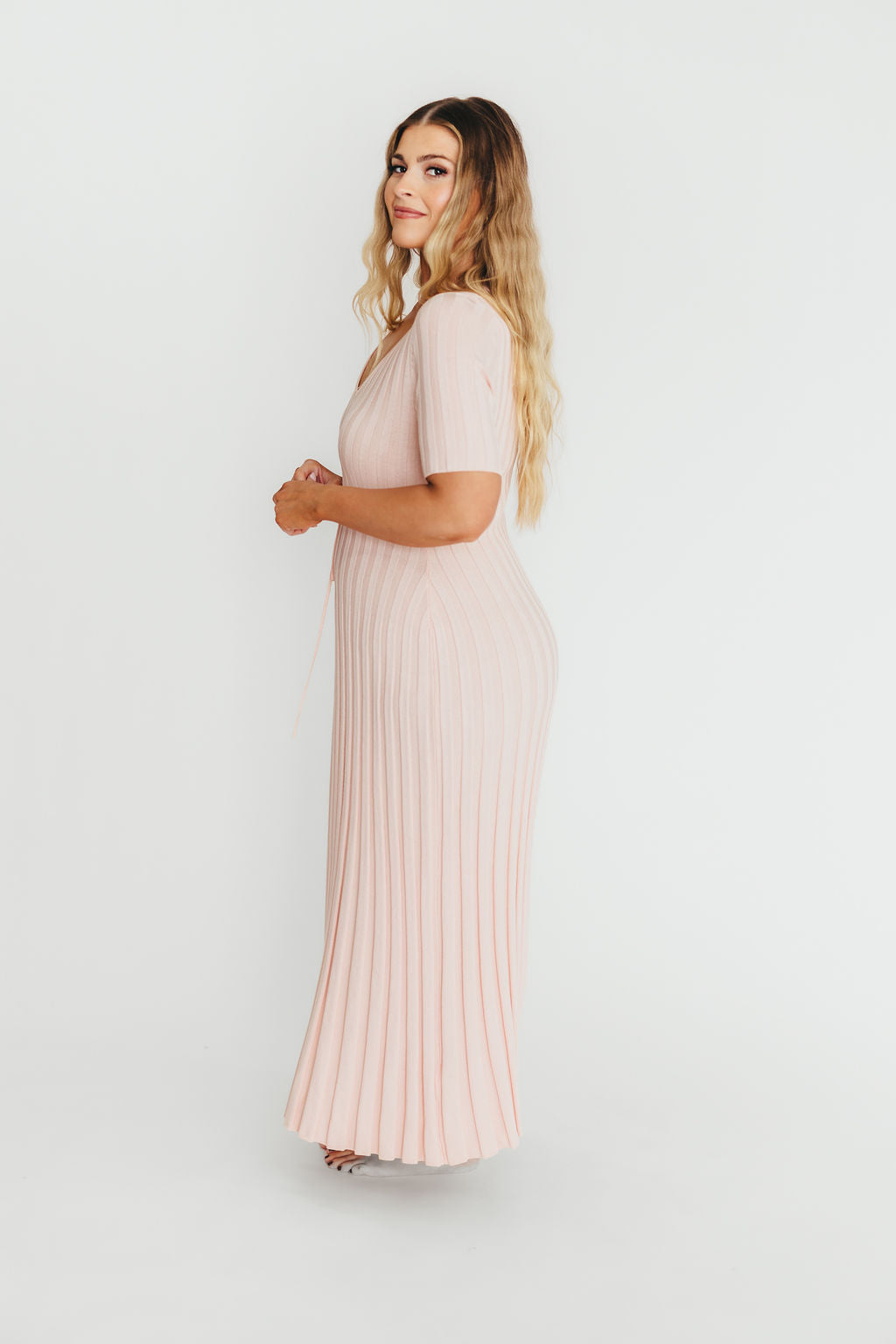 Oakley Ribbed Maxi Dress in Light Pink - Bump Friendly Maternity Dress for Women, Comfortable Stretchy Pregnancy Dress for Everyday Wear, Perfect for Baby Showers & Maternity Photos