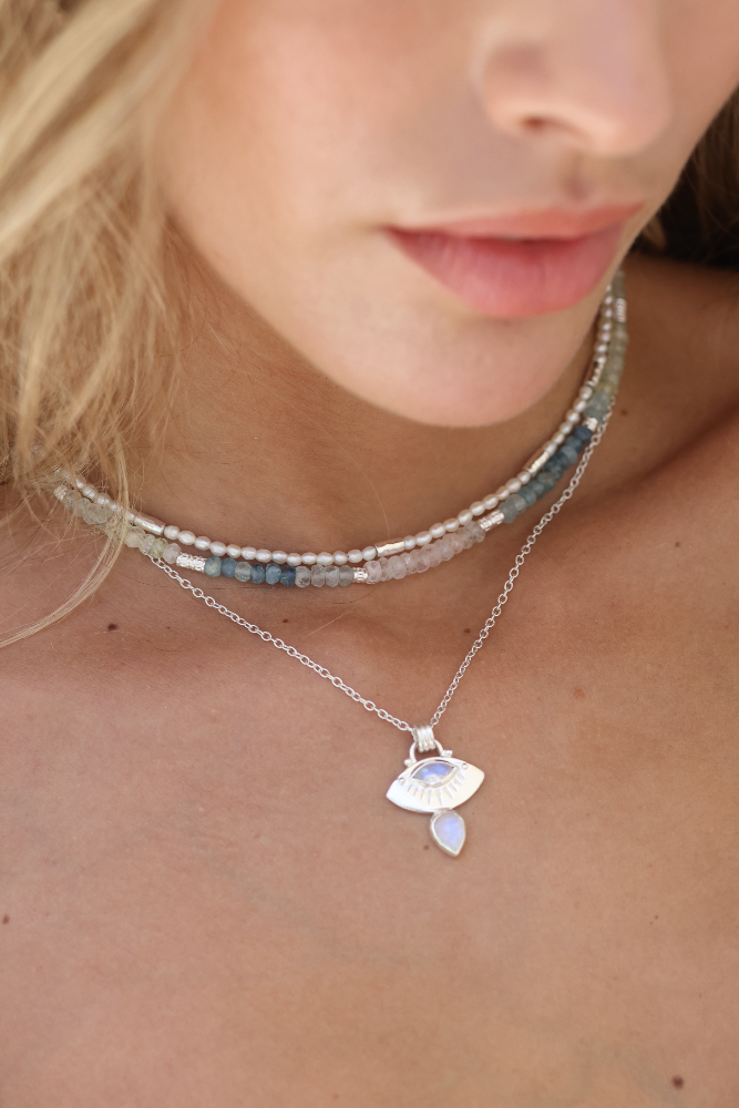 Ray Moonstone Silver Necklace for Women - Elegant Healing Crystal Jewelry - Perfect for Meditation, Yoga & Spiritual Gifts