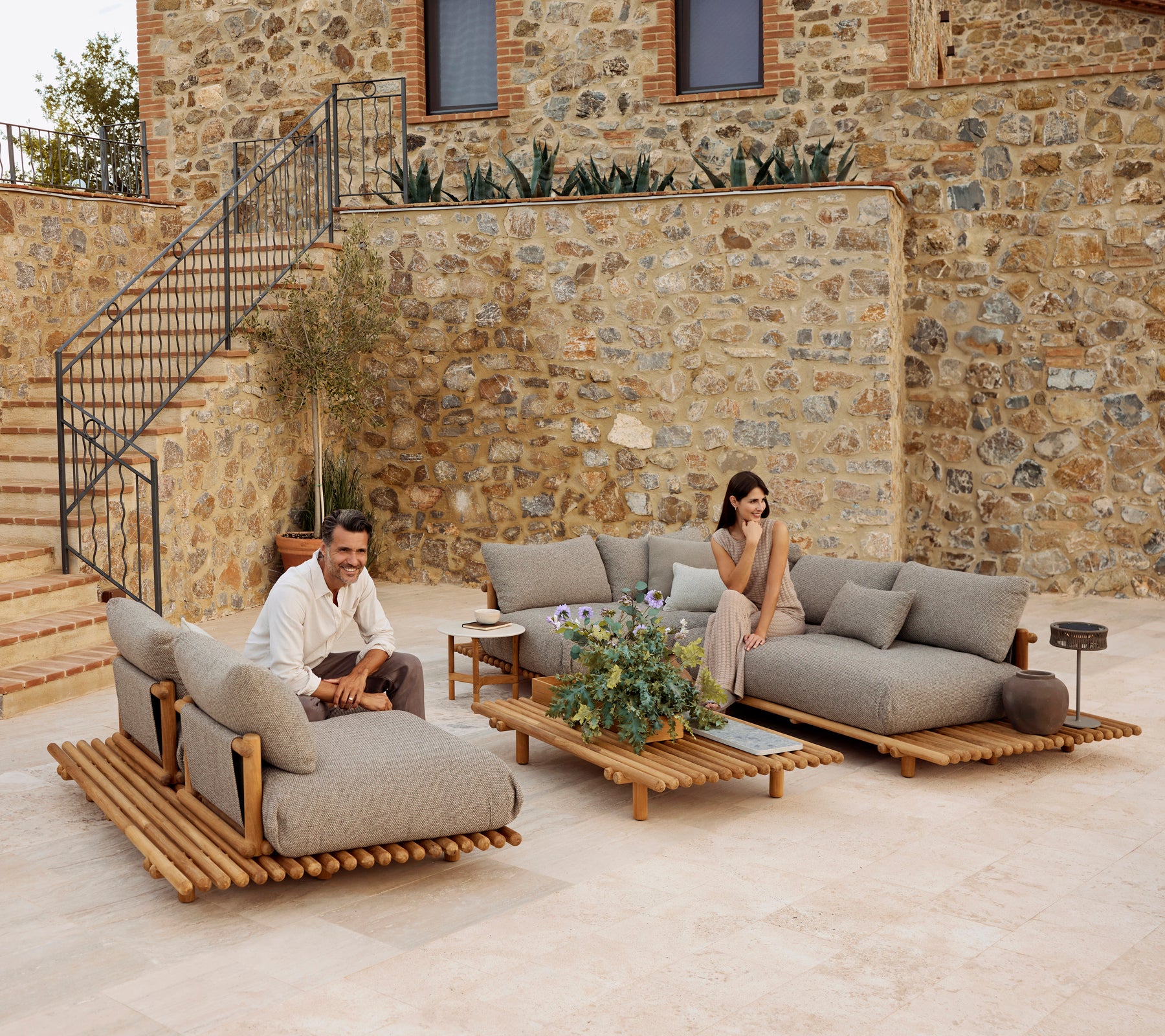 Premium 1.5 Seater Sticks Platform Cushion - Comfortable Outdoor Patio Furniture Seat Pad for Garden, Balcony & Poolside Relaxation