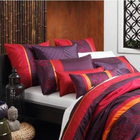 Premium Indie Spice Pattern Pillowcase Set of 2 - Soft Luxury Bedding by Logan & Mason - Perfect for Boho Chic & Modern Farmhouse Bedrooms