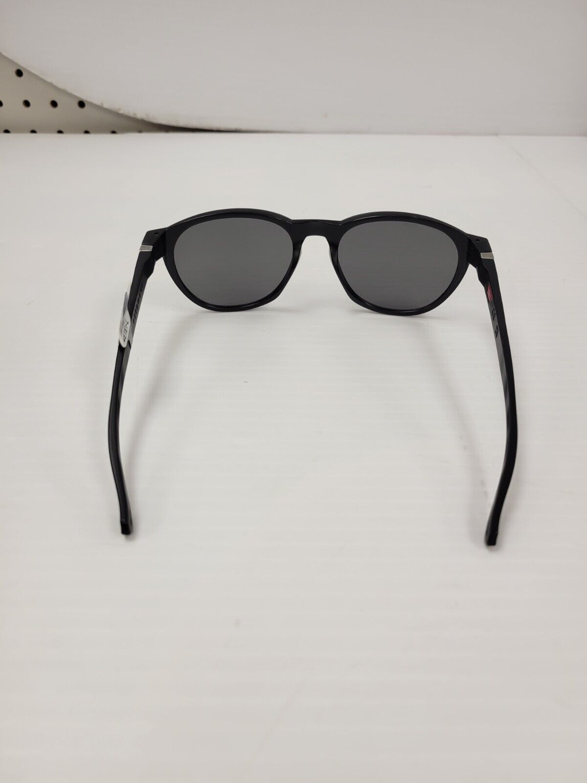 Oakley Reedmace Sunglasses for Men & Women - Polarized UV Protection Sports & Driving Shades - Perfect for Outdoor Activities, Running, and Beach Vacations