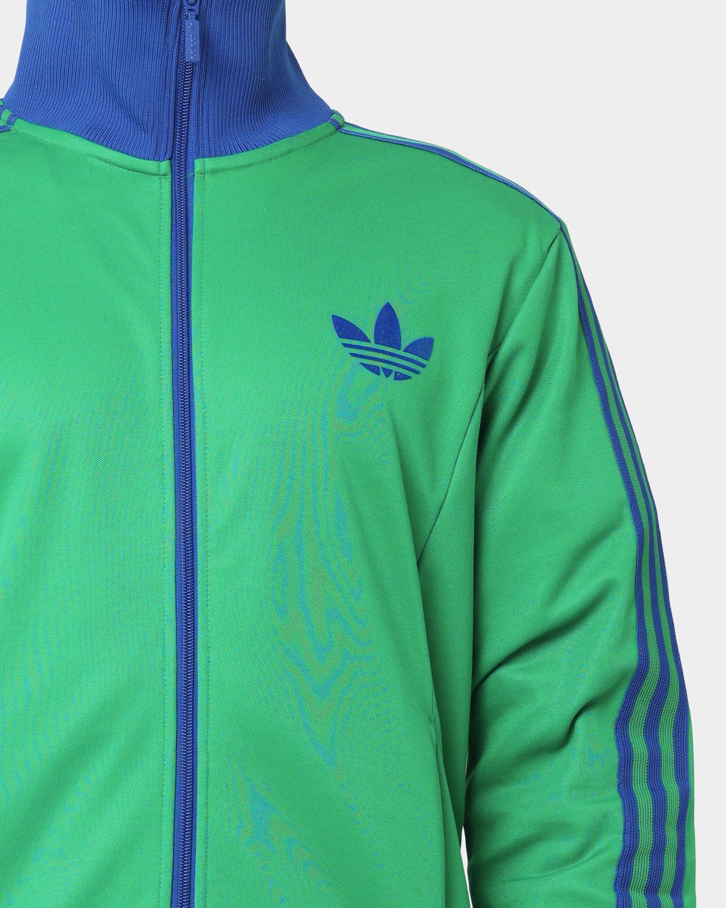 Adidas Adicolor Poly TT Jacket - Green Windbreaker for Men & Women | Lightweight Water-Resistant Outdoor Jacket for Running, Hiking & Casual Wear