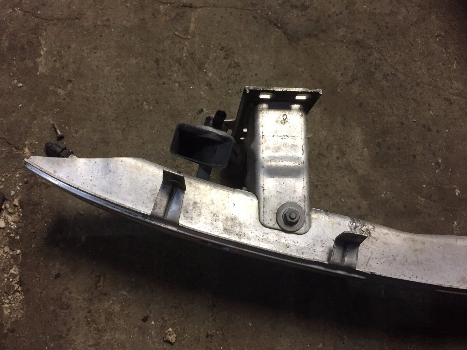 2002-2007 BMW 745Li E65 Front Bumper Reinforcement Impact Bar - OEM Replacement Part for Enhanced Crash Protection | Perfect for Collision Repair & Safety Upgrades