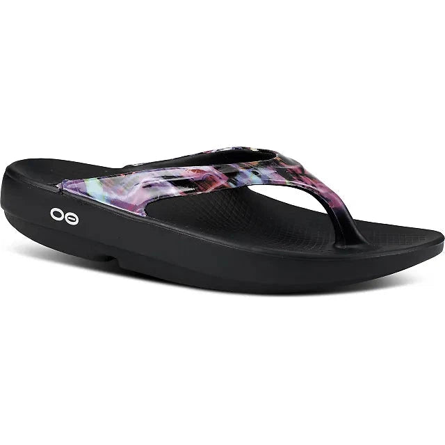 Oolala Camo Sandals for Women - Comfortable Outdoor Hiking & Beach Walking Shoes - Trendy Military Print Summer Sandals for Casual Wear, Travel & Adventure
