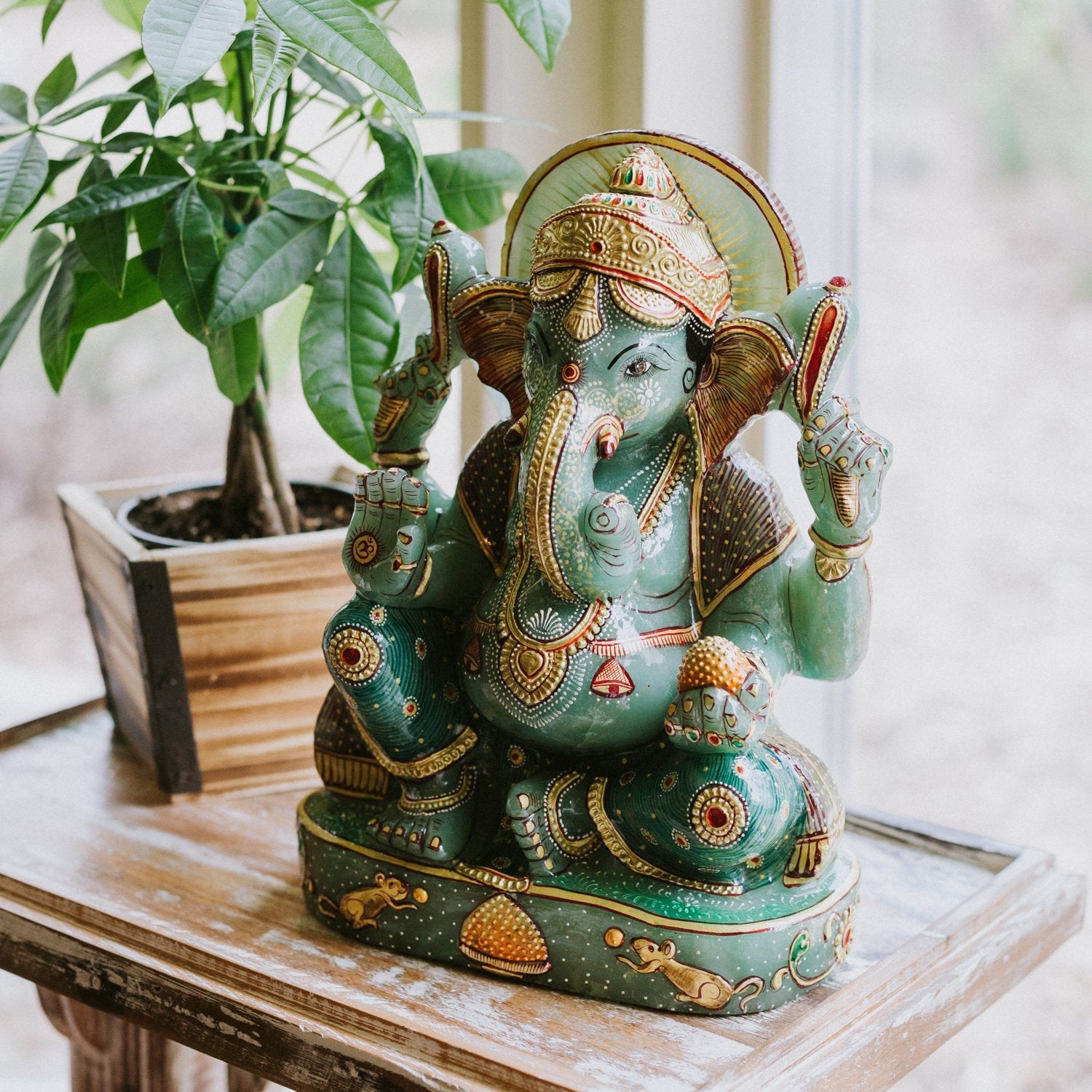 Hand Painted Aventurine Ganesh Statue - Hindu God of Success & Prosperity - Perfect for Home Altar, Office Decor & Spiritual Gifts