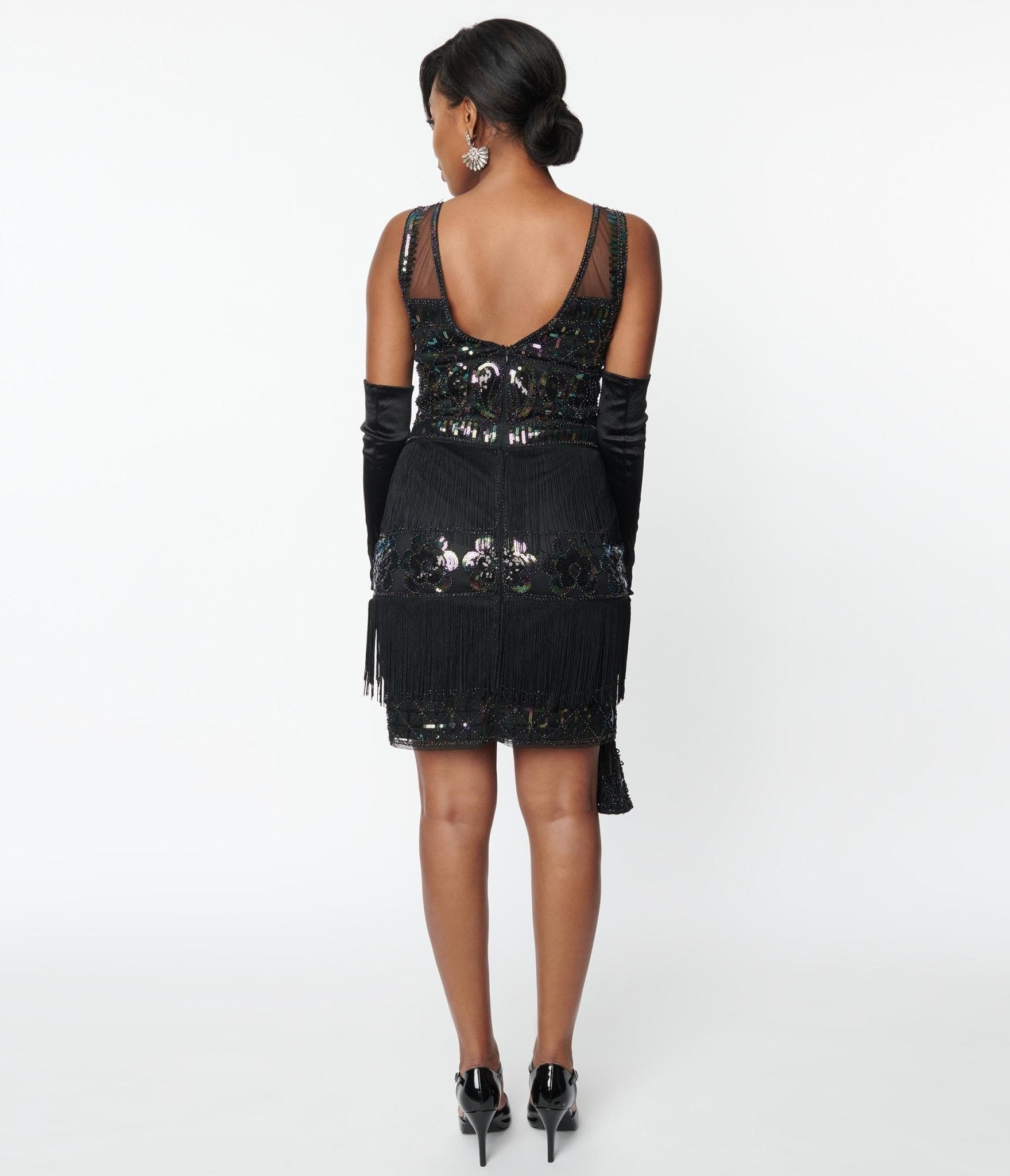 Vintage 1920s Black Sequin Flapper Dress - Iridescent Sleeveless Gatsby Party Costume for Roaring 20s Theme Party, Halloween, or Burlesque Show