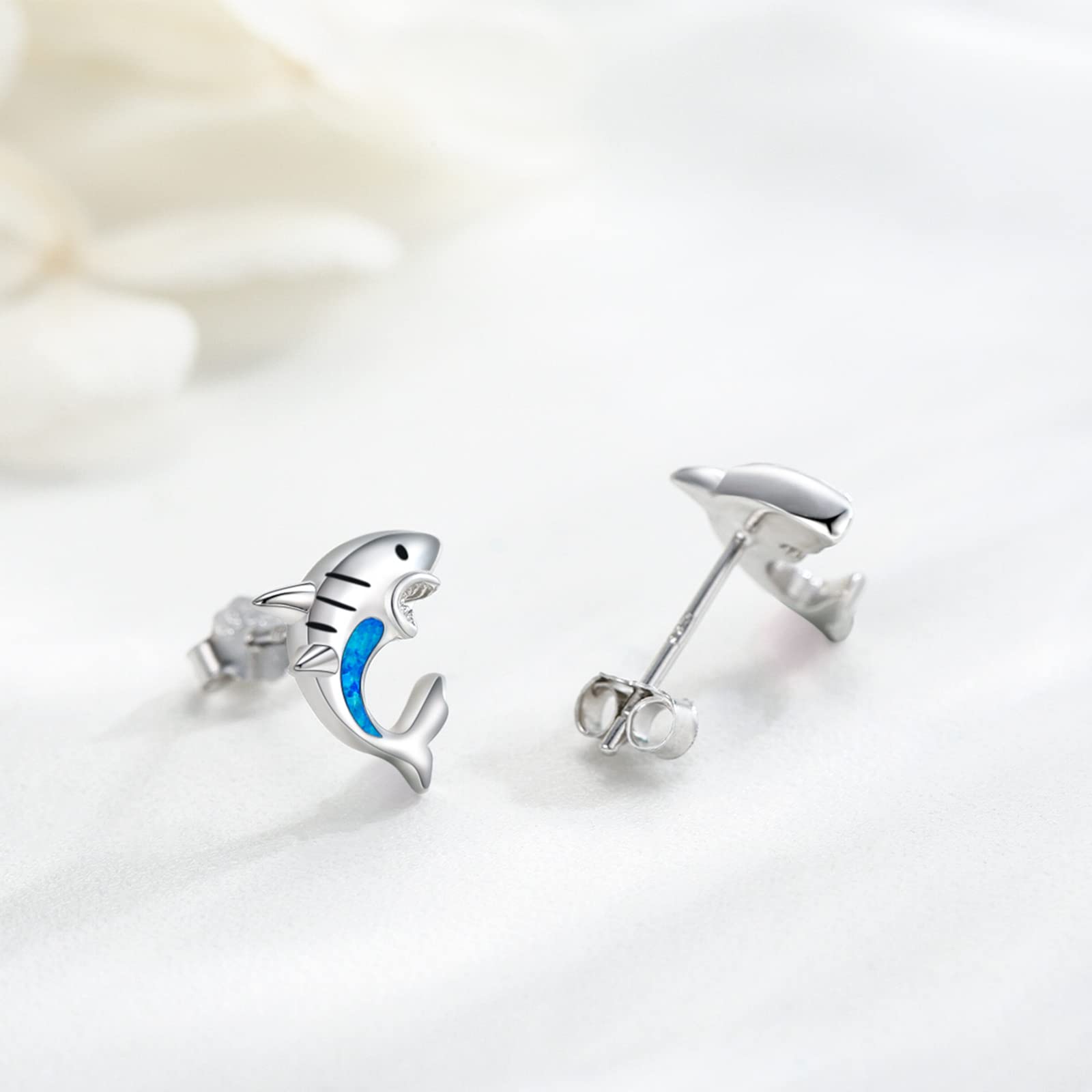 Small Sterling Silver Paw Print Huggie Hoop Earrings for Women - Cute Pet Dog Cat Cartilage Earrings - Perfect Jewelry Gift for Teen Girls & Animal Lovers (Ideal for Daily Wear, Parties & Gifts)