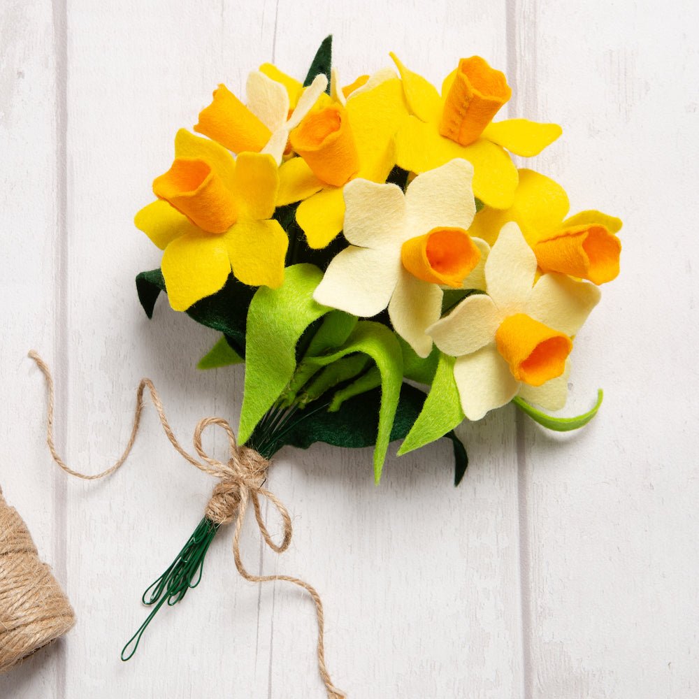 DIY Felt Flower Craft Kit - Make 12 Realistic Daffodils for Home Decor, Gift Making & Spring Crafts | Perfect for Kids Activities, Party Favors & Seasonal Decorations