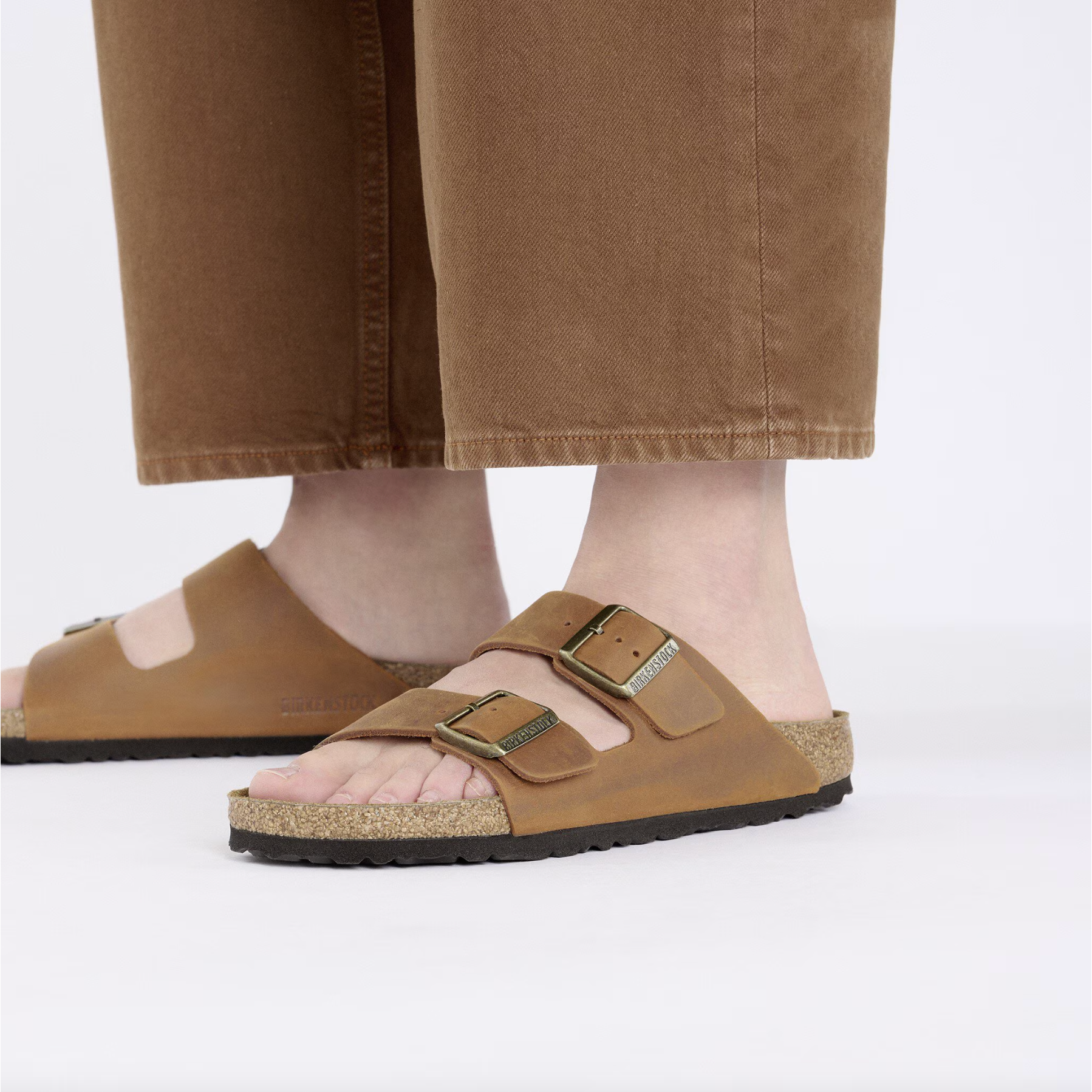 Birkenstock Women's Arizona Oiled Leather Sandals - Comfortable Arch Support Footbed | Perfect for Summer, Beach, and Casual Wear