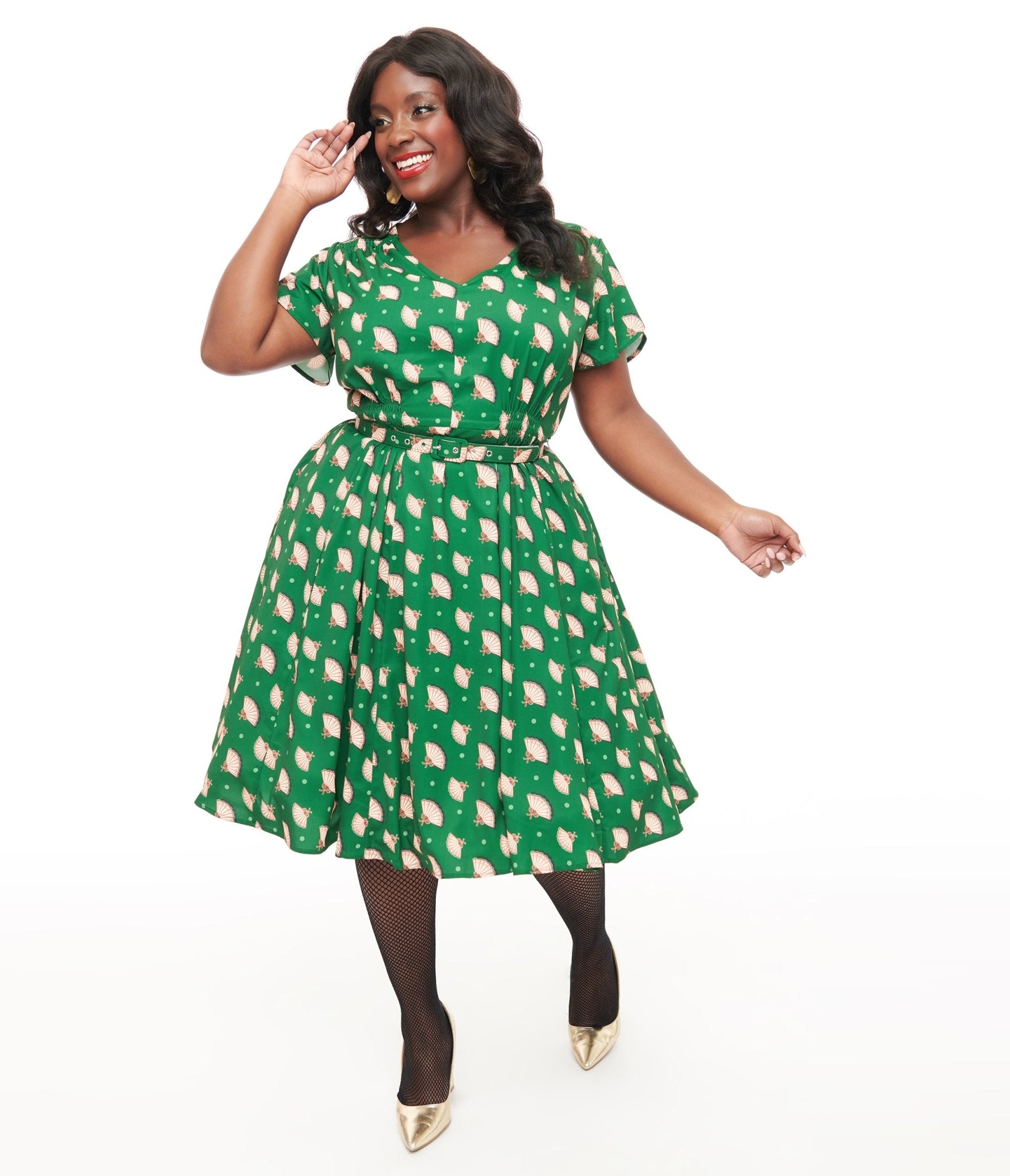 Vintage 1940s Green Floral Print Swing Dress with Tulip Sleeves - Retro Tea Dress for Women, Perfect for Cocktail Parties, Weddings & Vintage-Themed Events