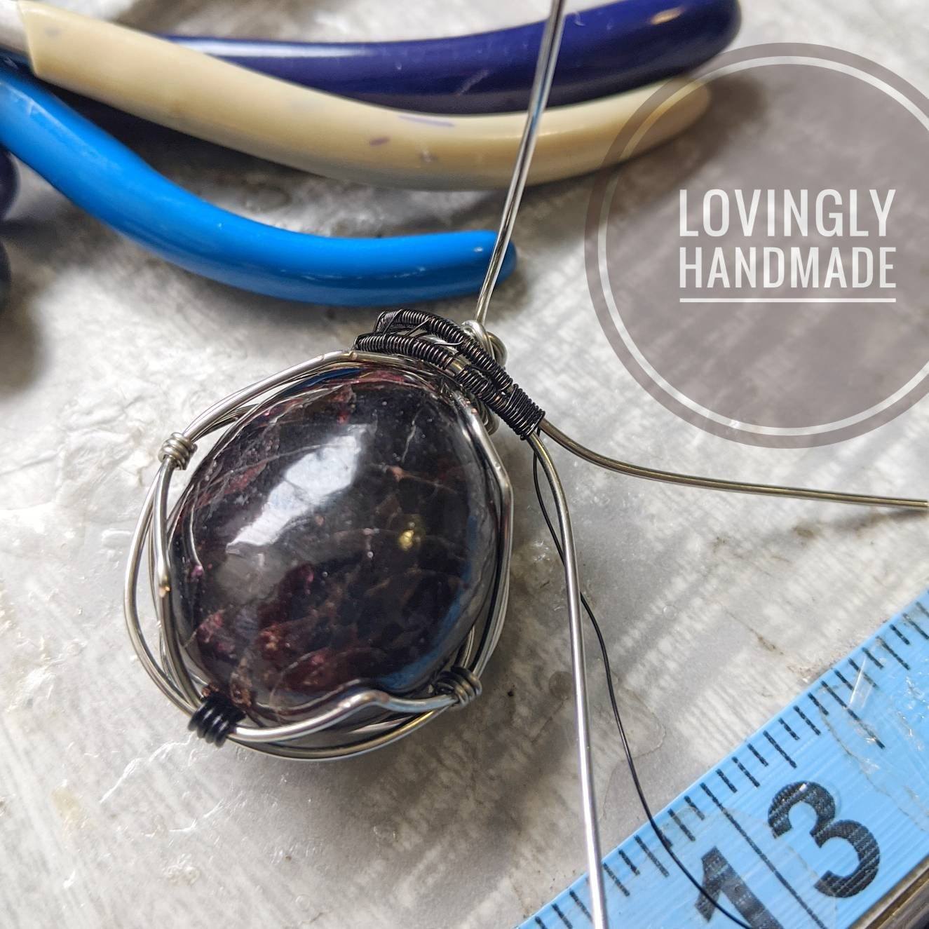 Natural Raw Garnet Crystal Necklace Pendant for Women - Healing Stone Jewelry for Energy, Protection & Spiritual Balance | Perfect for Meditation, Yoga & Everyday Wear