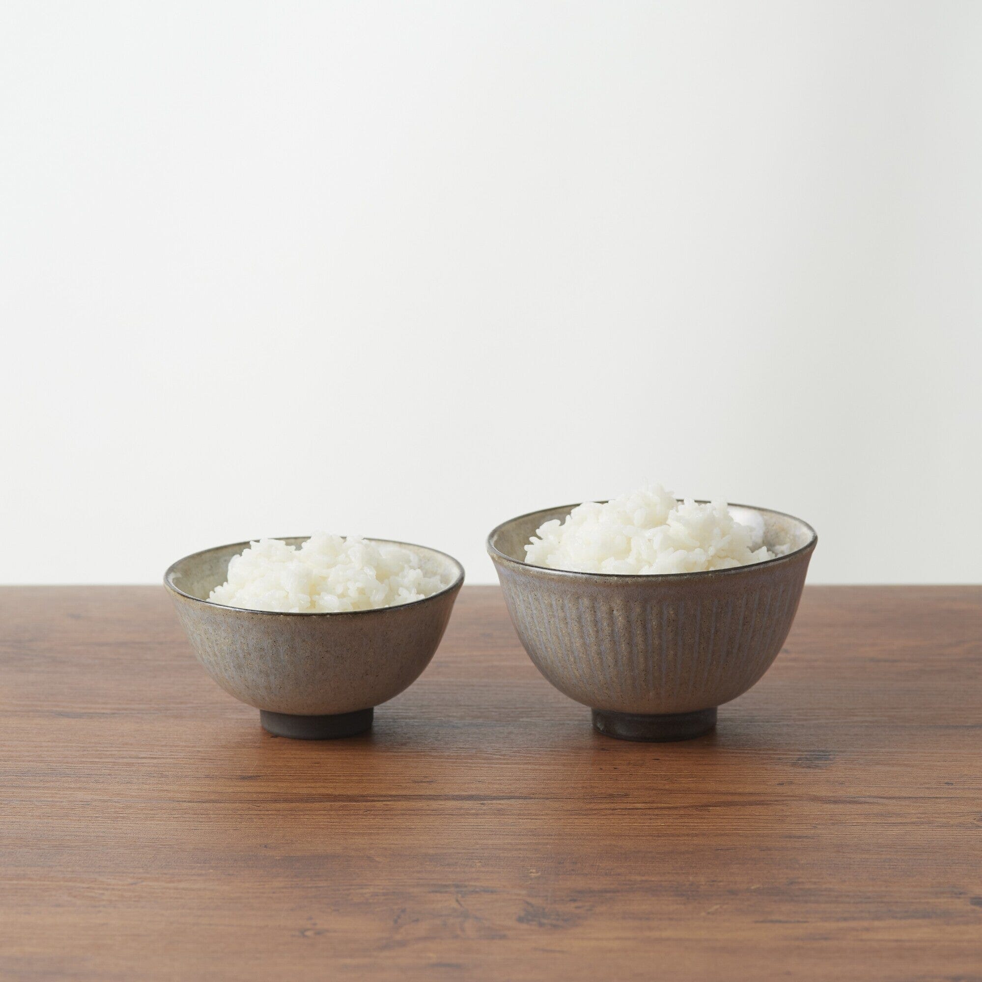 Premium Mino Rice Bowl Shinogi L Beige - Handcrafted Japanese Ceramic Dining Bowl for Sushi, Rice & Noodles | Perfect for Home Dining & Restaurant Use