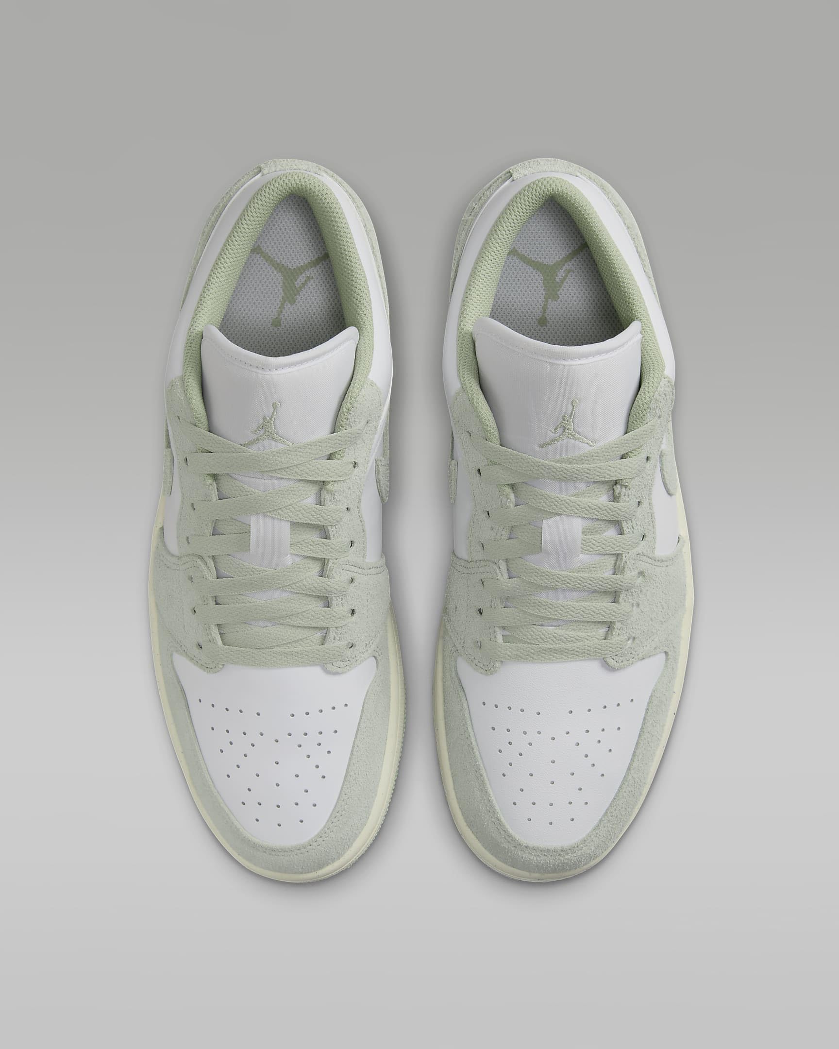 Men's Air Jordan 1 Low Sneakers - Retro Basketball Shoes for Men - Comfortable Casual Streetwear - Perfect for Sports, Gym & Everyday Wear