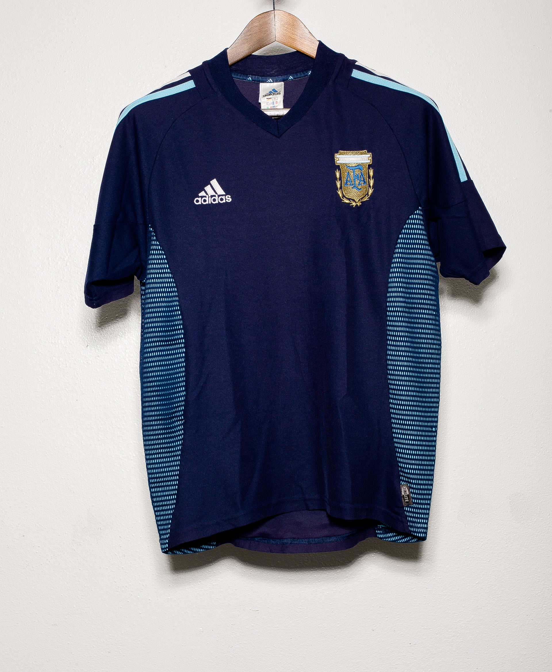 2002 Argentina Away Soccer Jersey (Size S) - Authentic Football Shirt for Fans & Collectors - Perfect for Matches, Gifting & Display