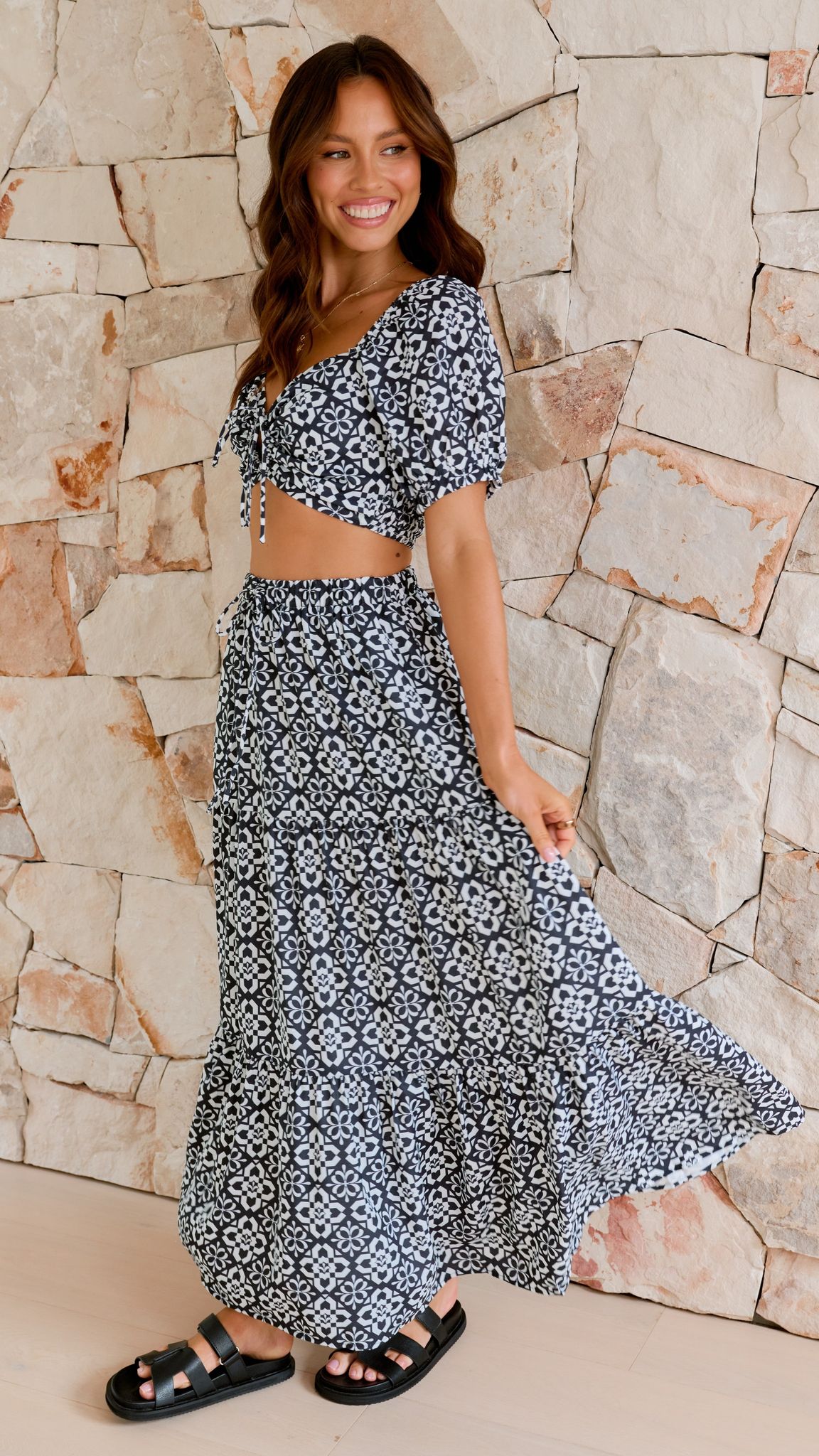 Stylish Black Mosaic Jasmine Crop Top for Women | Floral Print Summer T-Shirt | Perfect for Beach Outfits, Music Festivals & Casual Wear