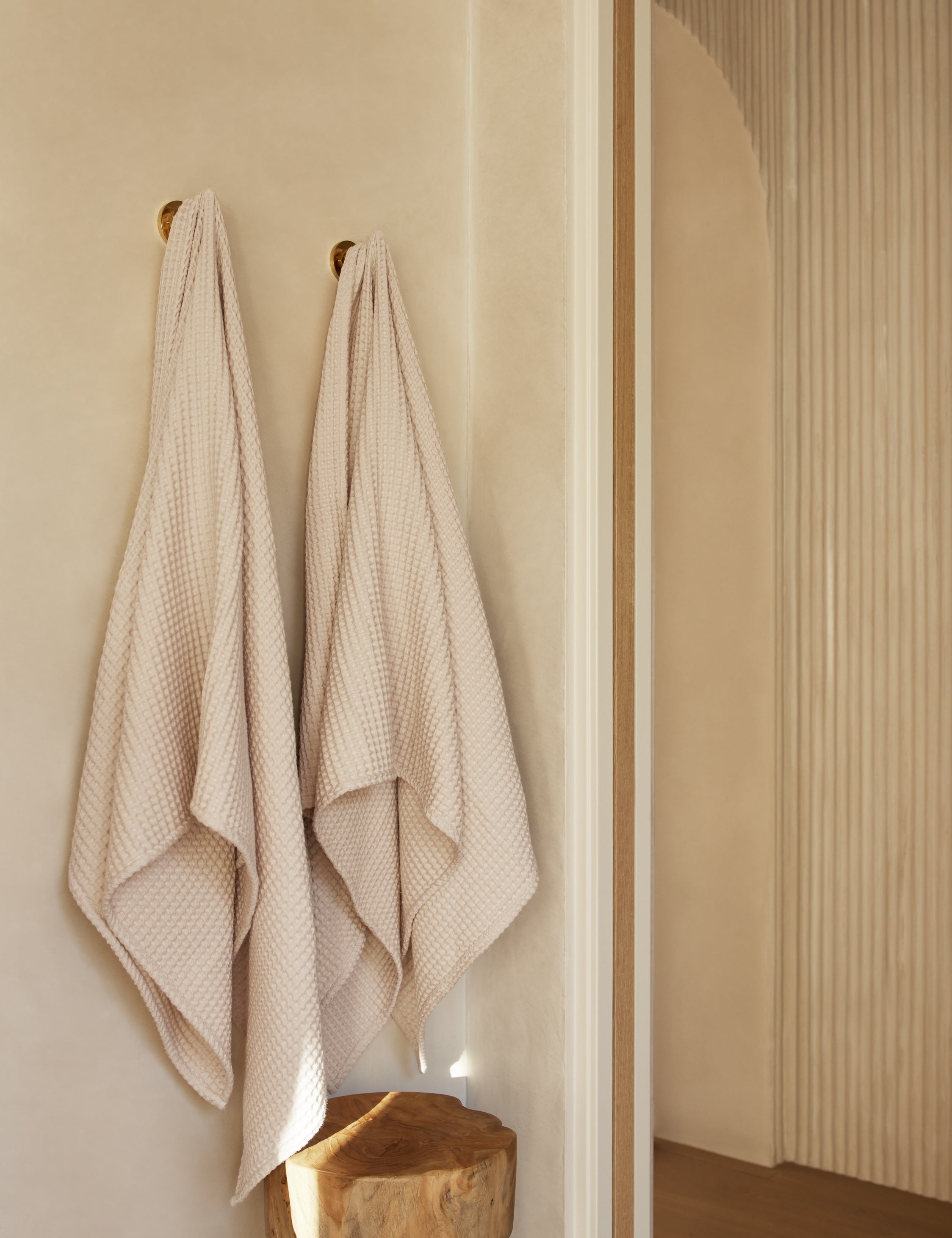 Bexley Organic Cotton Waffle Towel - Ultra Soft & Absorbent Bath & Beach Towel for Spa, Pool, Gym & Travel