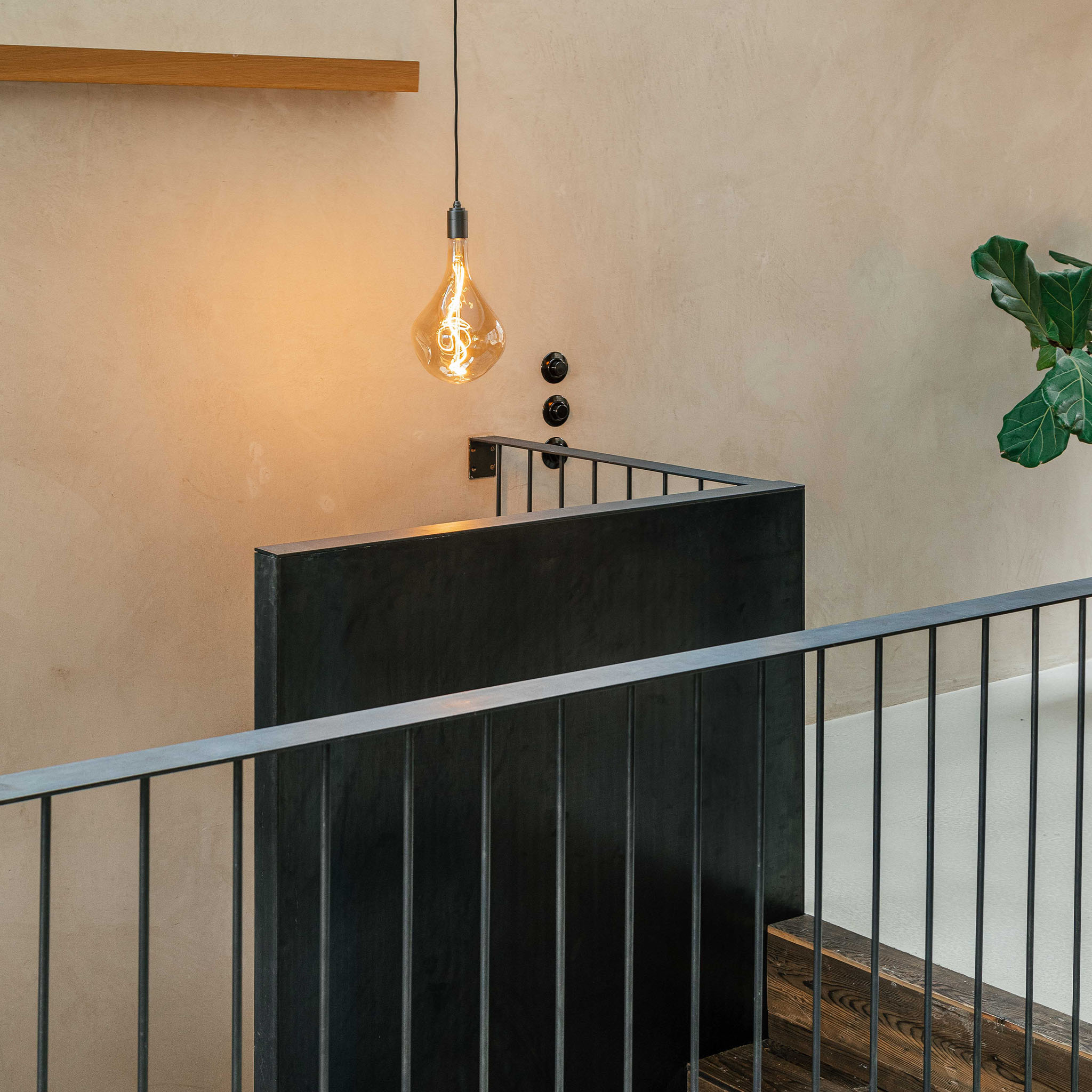 Voronoi II Modern Pendant Light in Graphite - Sleek Geometric Design for Kitchen Island, Dining Room & Living Room Lighting