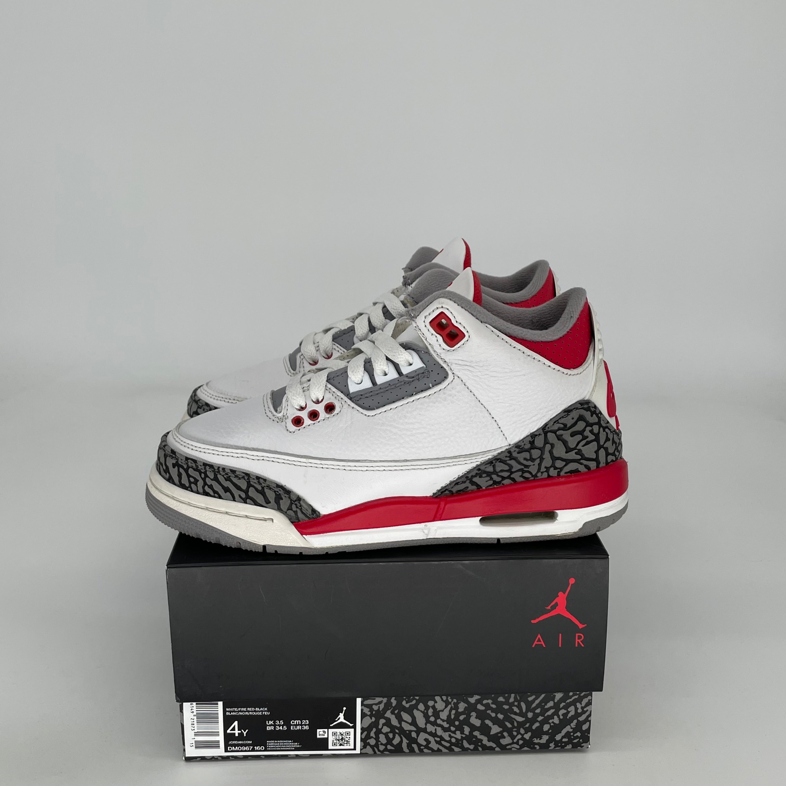 AIR JORDAN 3 Retro Fire Red Sneakers - Kids Size 4Y (DM0967-160) - Basketball Shoes for Boys & Girls - Perfect for Court Play and Street Style