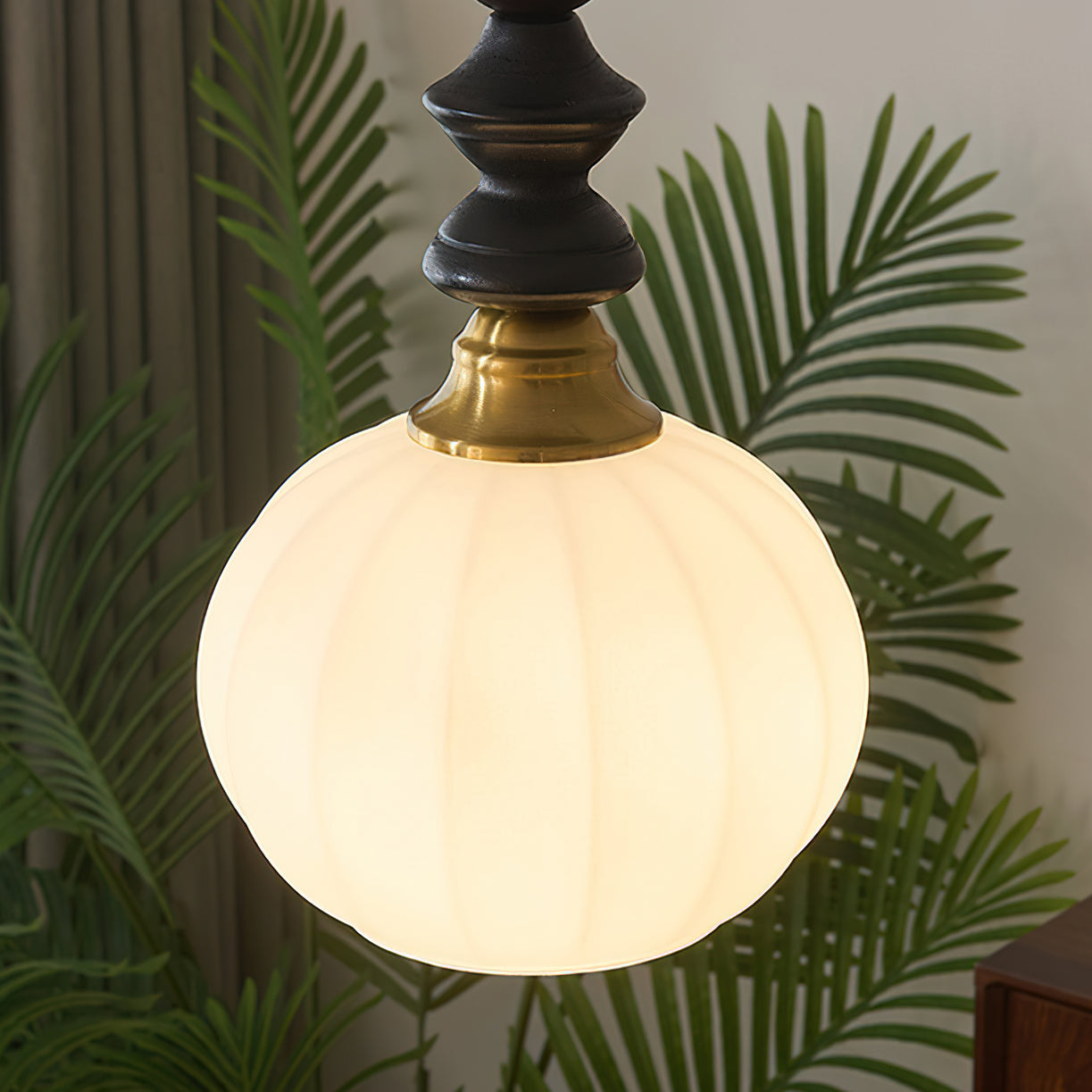 Econiko Modern Pendant Lamp - Stylish Hanging Light Fixture for Kitchen Island, Dining Room, and Living Room Decor