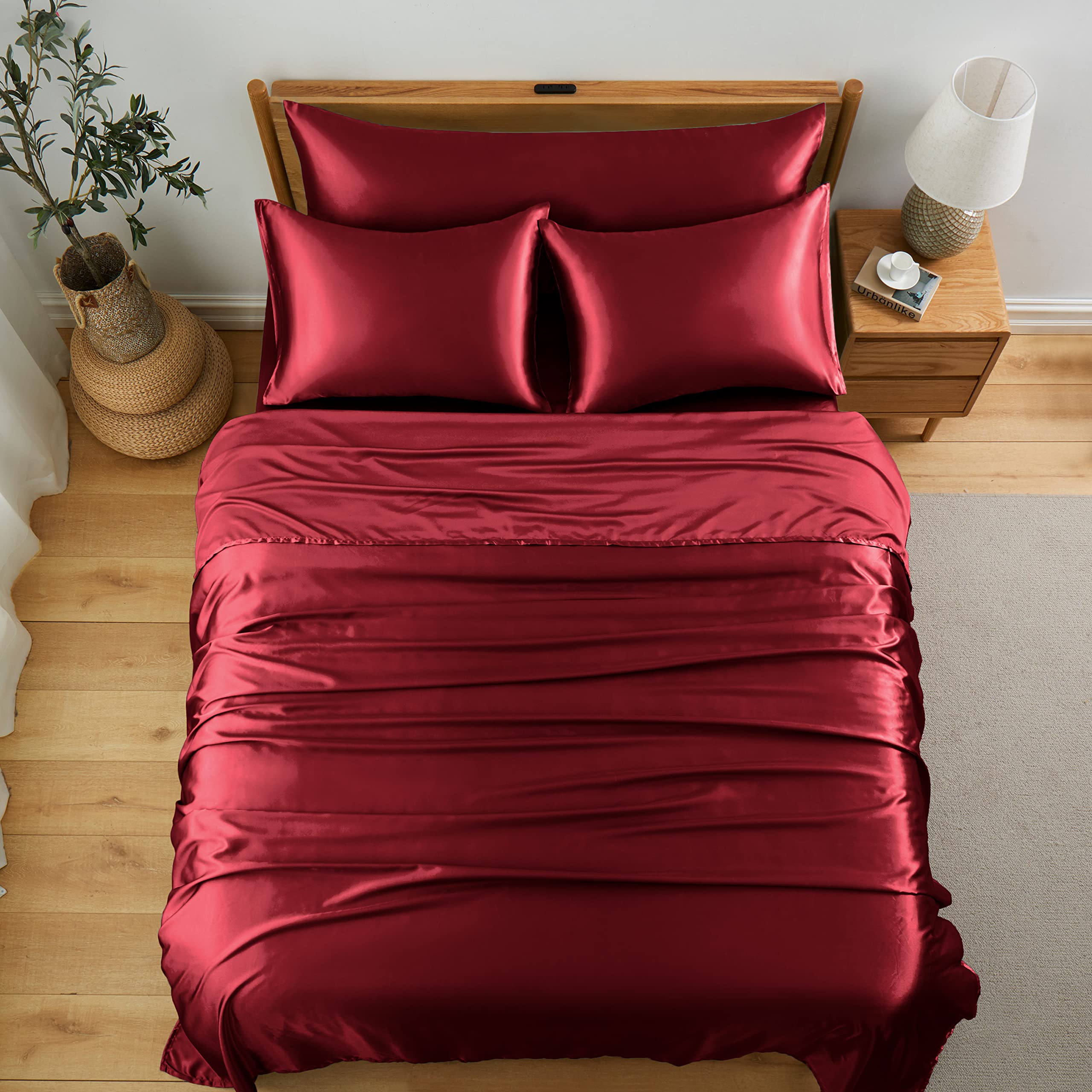 Entisn 5-Piece Silky Satin Sheet Set - King Size Luxury Bedding in Burgundy | Ultra Soft & Breathable Satin Sheets Includes 1 Fitted Sheet, 1 Flat Sheet & 3 Pillowcases | Perfect for Master Bedroom, Guest Room & Hotel Luxury Accommodations