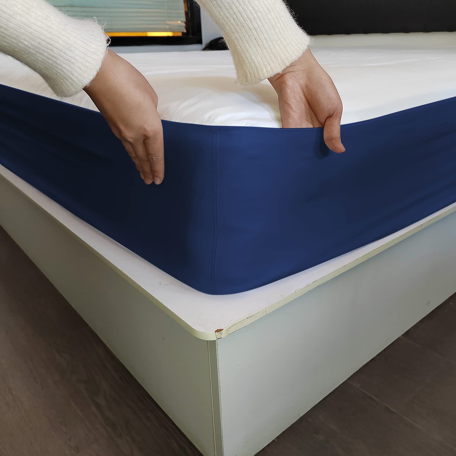 BAIJJ Elastic Bed Sheet Holder Strap - Queen Size Mattress Fasteners, Non-Slip Fitted Sheet Grippers for Secure Fit (Navy Blue) - Perfect for Hotels, Dorms & Home Use to Keep Sheets Tight All Night