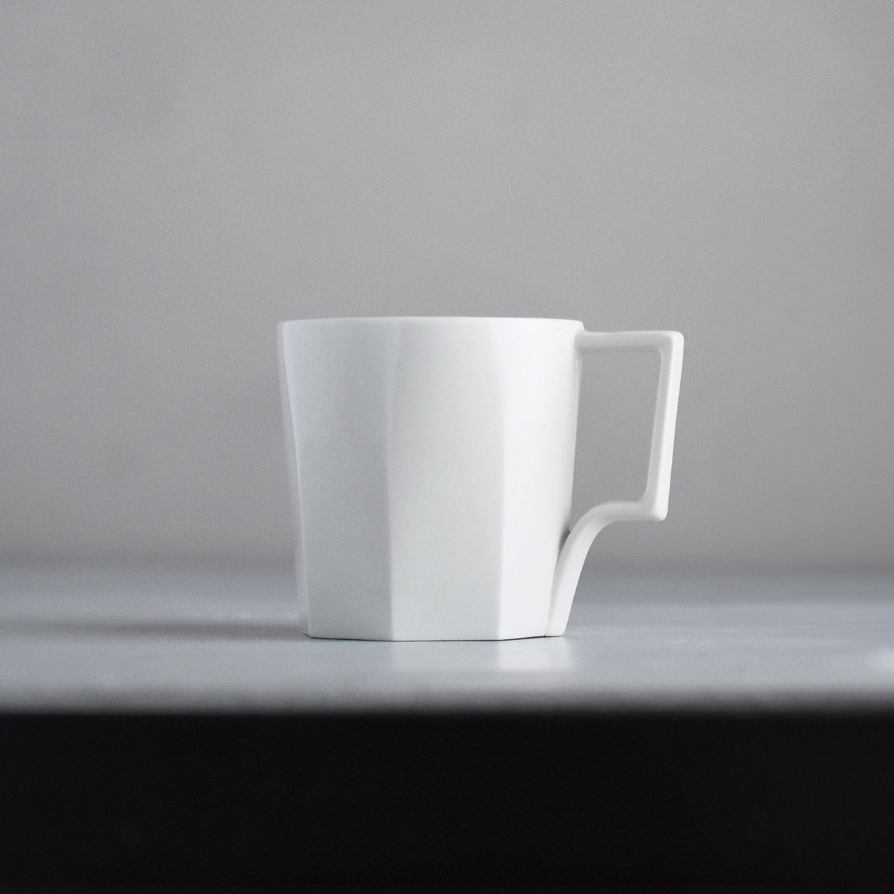 Kinto OCT Mug - 12oz Ceramic Coffee Cup with Lid, Perfect for Home, Office & Travel - Ideal for Tea, Coffee & Hot Beverages