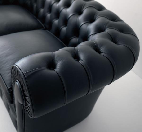 Chesterfield Three-Seat Sofa - Classic Leather Tufted Couch for Living Room, Office & Lounge - Perfect for Home Decor, Relaxing & Entertaining