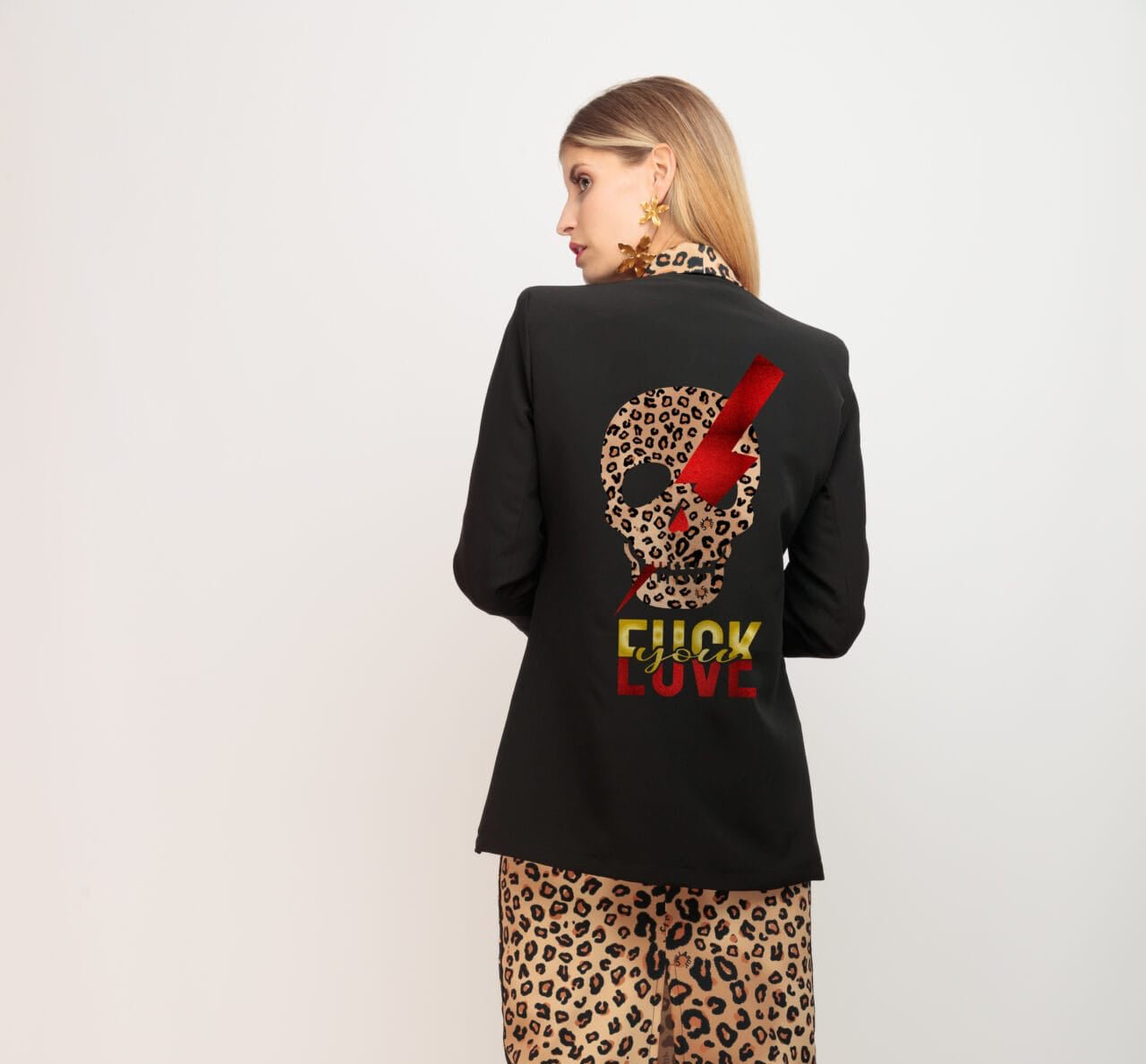 Trendy Smoking Leopard Skull Blazer for Men & Women - Fashionable Animal Print Jacket for Parties, Halloween Costumes and Bold Outfits