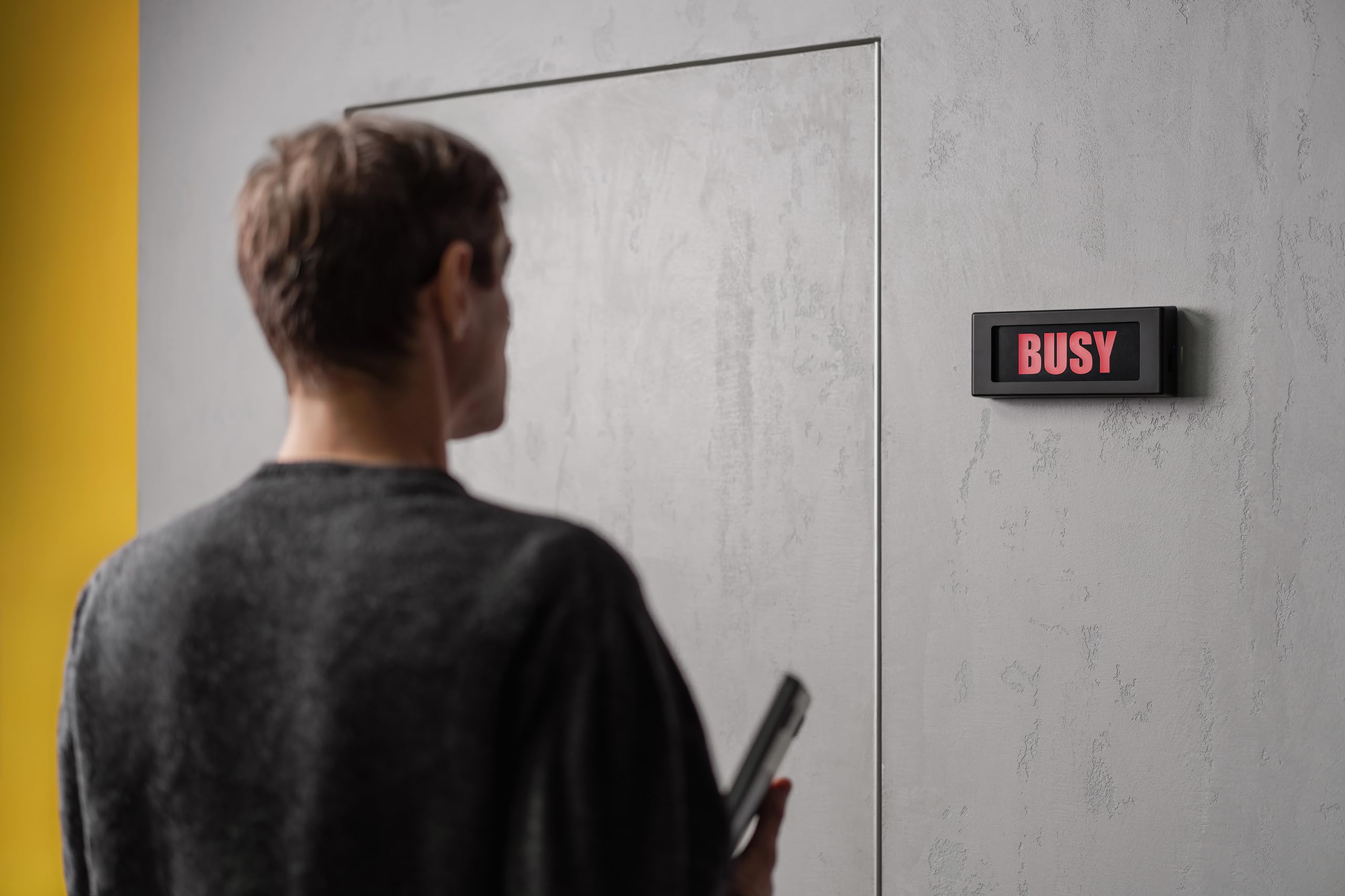 BusyBox S Smart Bluetooth LED Sign - 5000mAh Rechargeable Battery, Wireless Do Not Disturb/On Air Light for Home Office, Online Classes, Meetings, Recording Studio & Gaming Room - Perfect for Zoom Calls, Streaming & Work From Home Decor